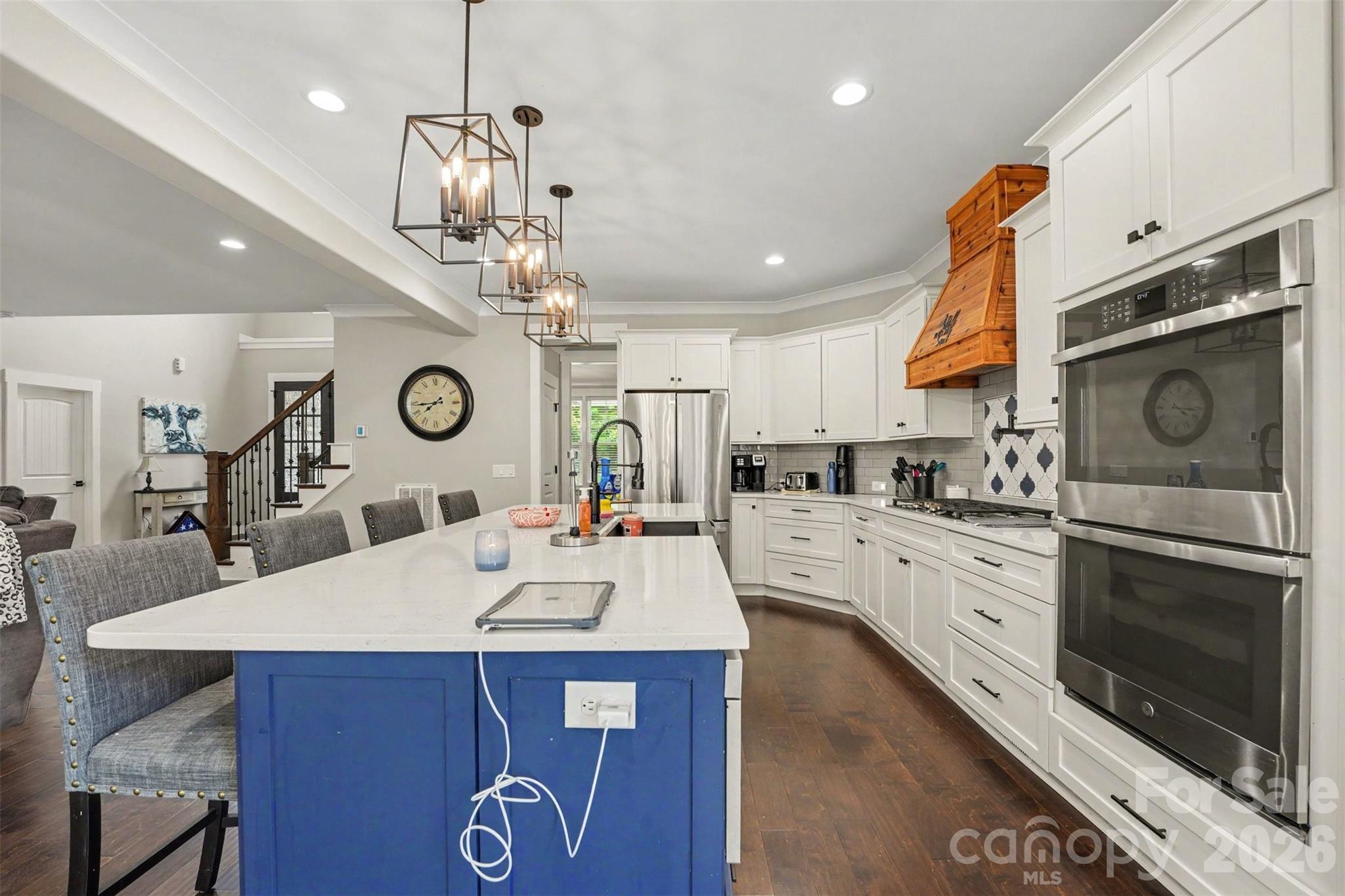 496 Bellingshire Drive Property Photo 13