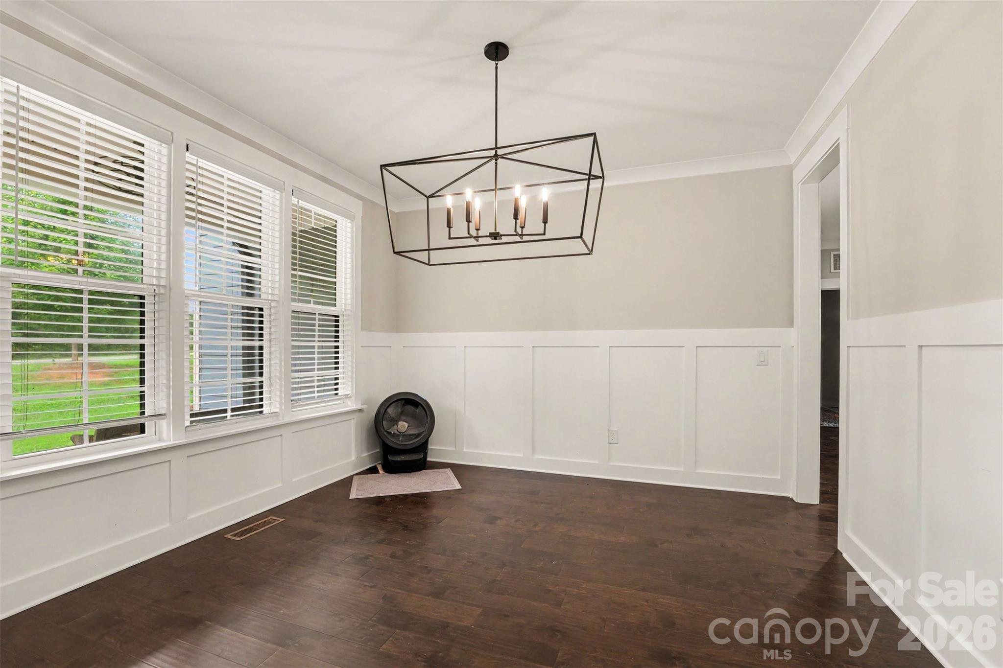 496 Bellingshire Drive Property Photo 15