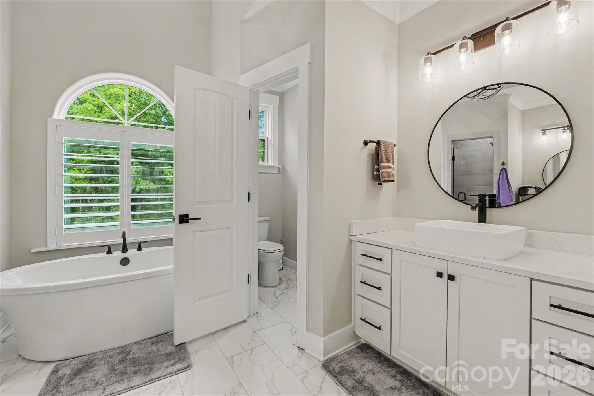 496 Bellingshire Drive Property Photo 22