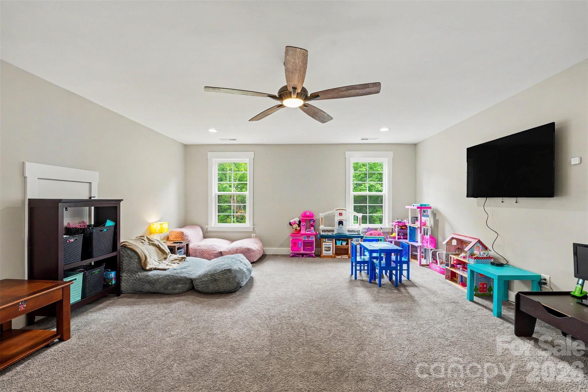 496 Bellingshire Drive Property Photo 24