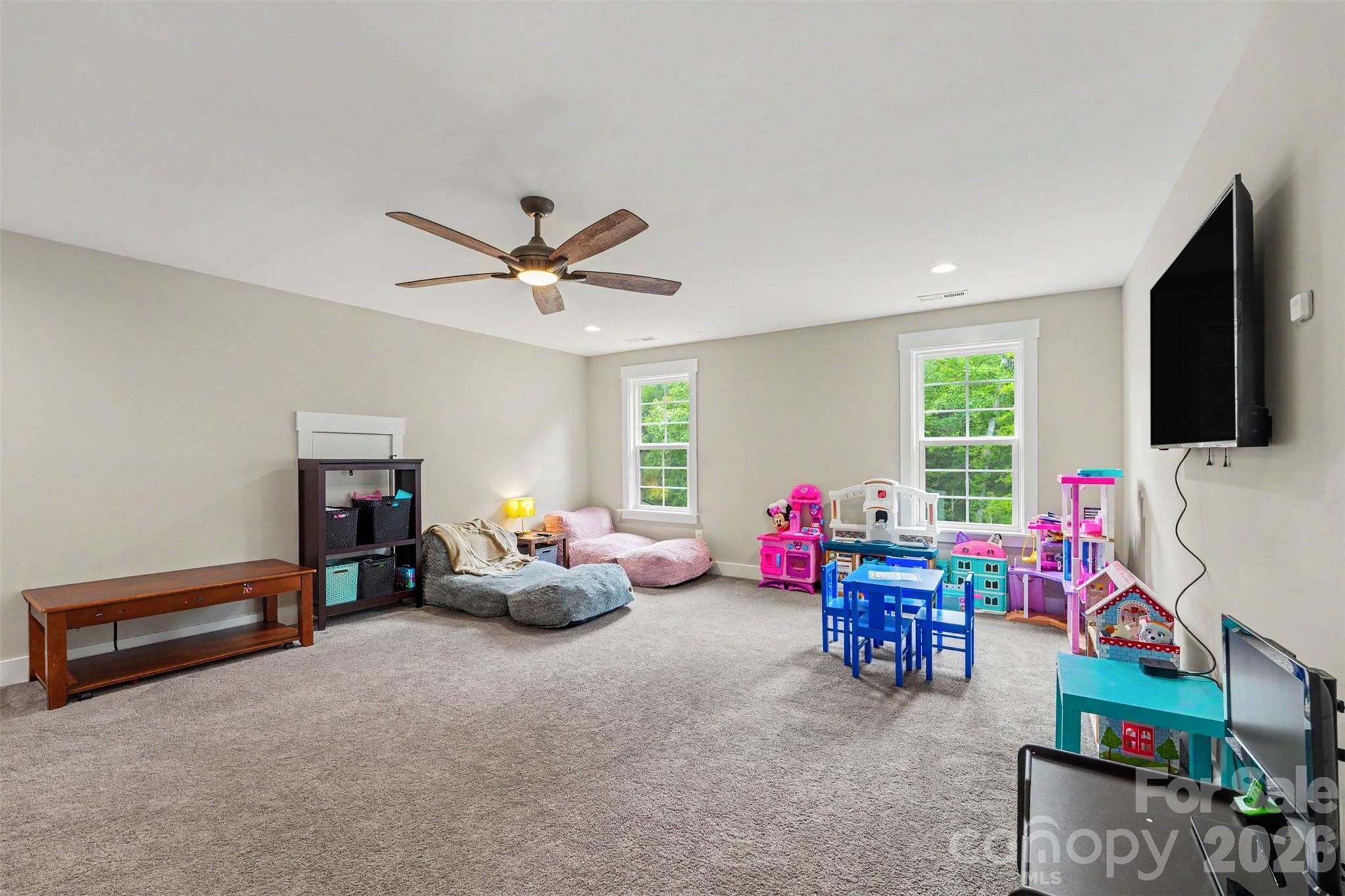 496 Bellingshire Drive Property Photo 26