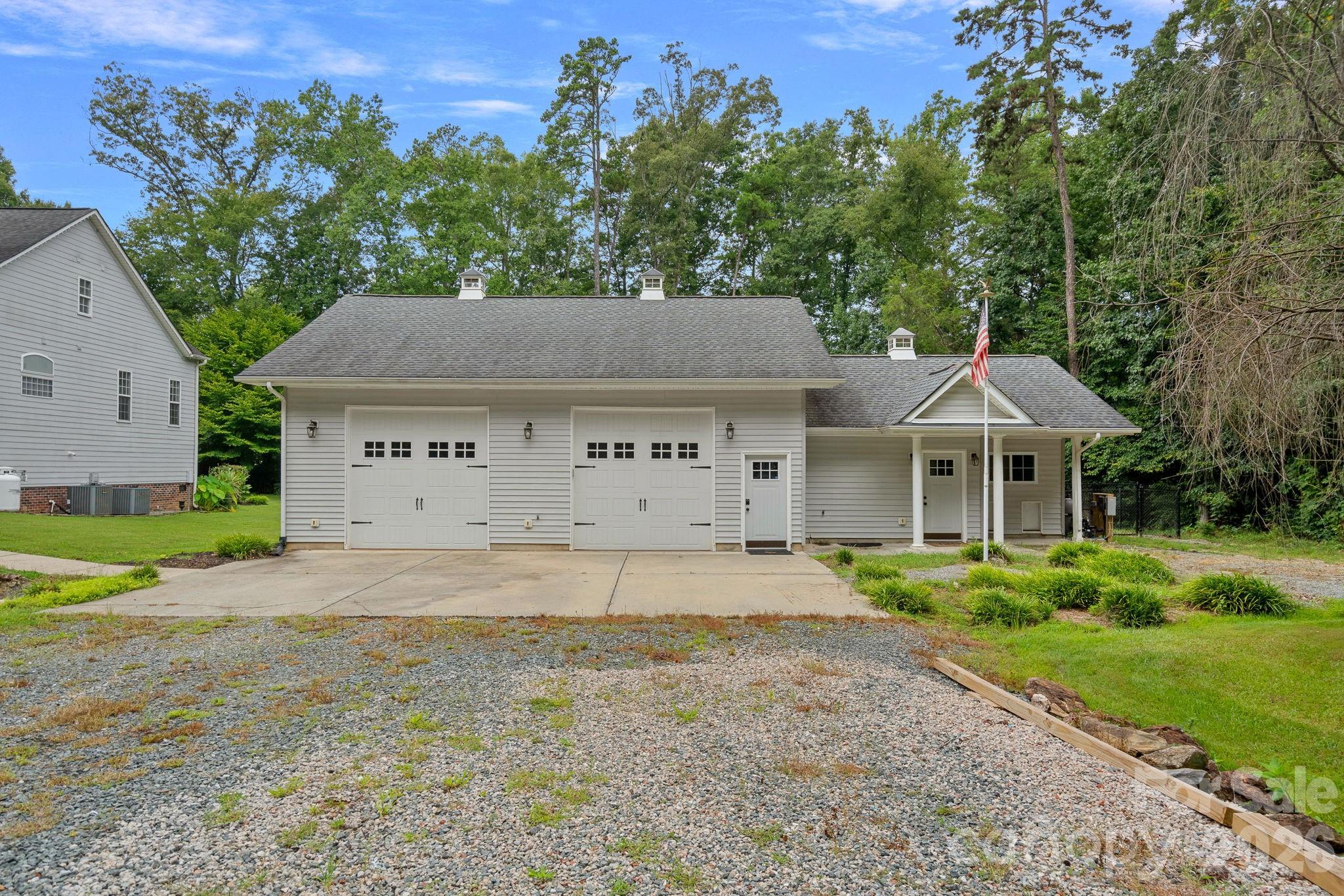 3850 Oakdale Road Property Photo 5