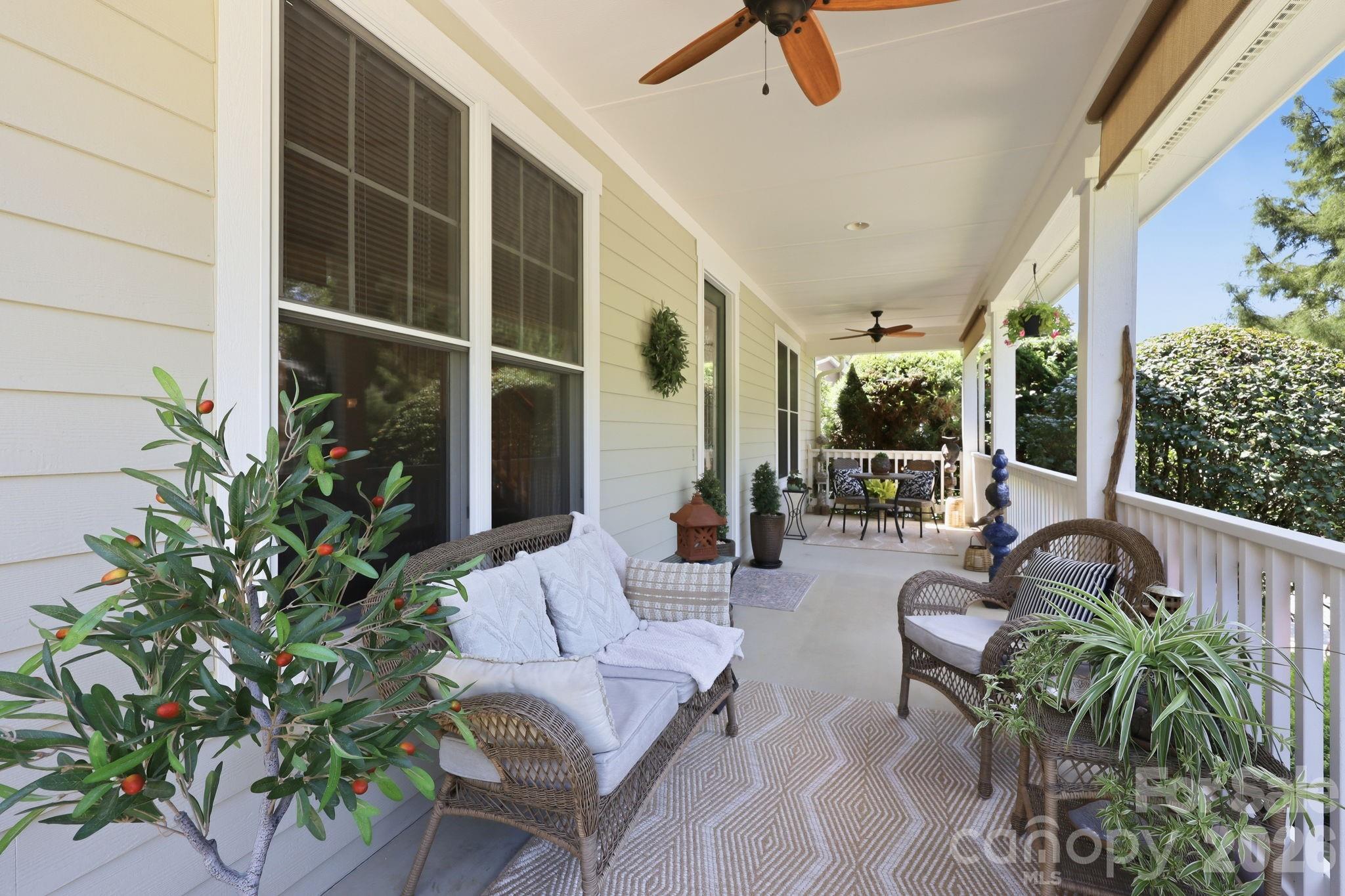 19 Oakhaven Terrace Property Photo 2