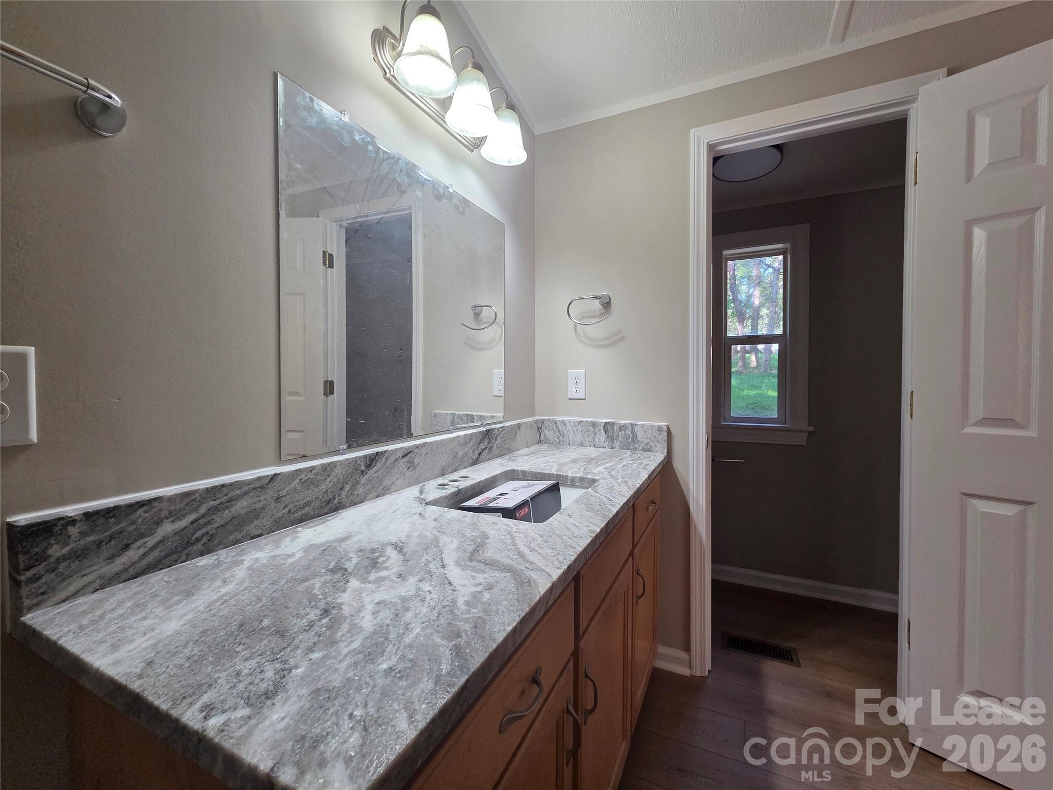 1361 Regal Oaks Lane Property Photo 10