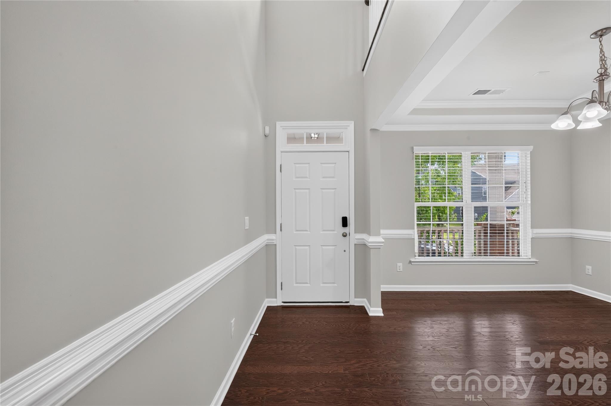 5077 Waterloo Drive Property Photo 5