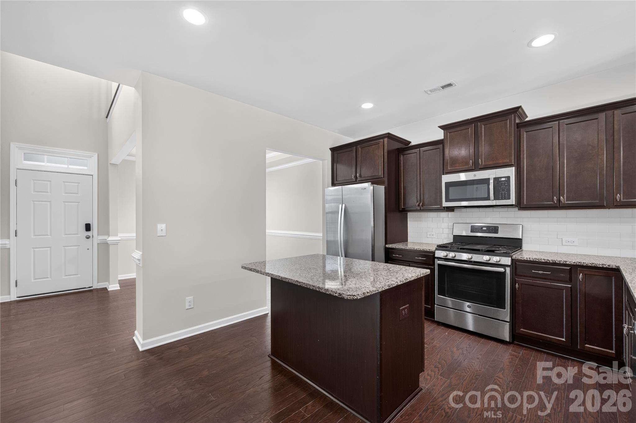 5077 Waterloo Drive Property Photo 11