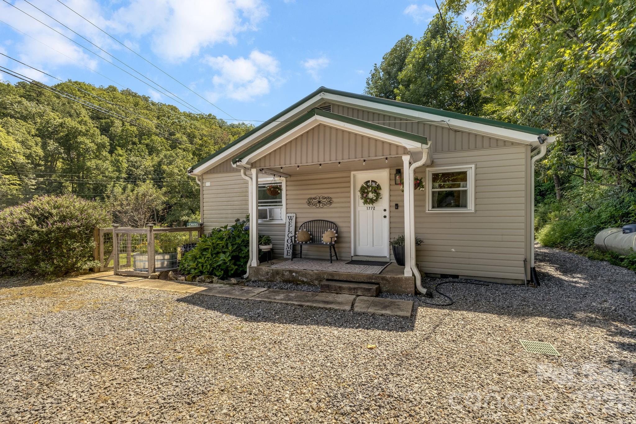 1772 Nc 9 Highway Property Photo 25