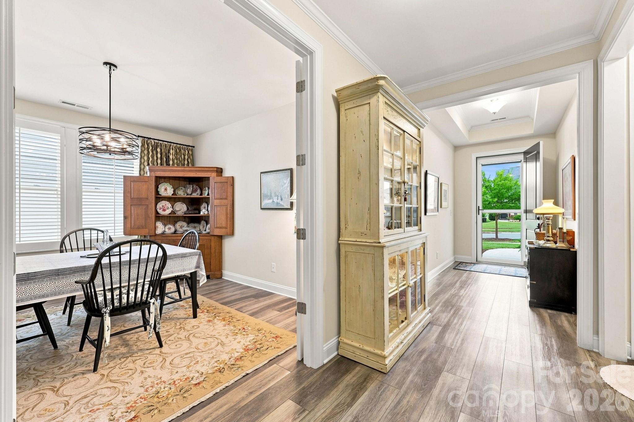 7106 Overjoyed Crossing Property Photo 6