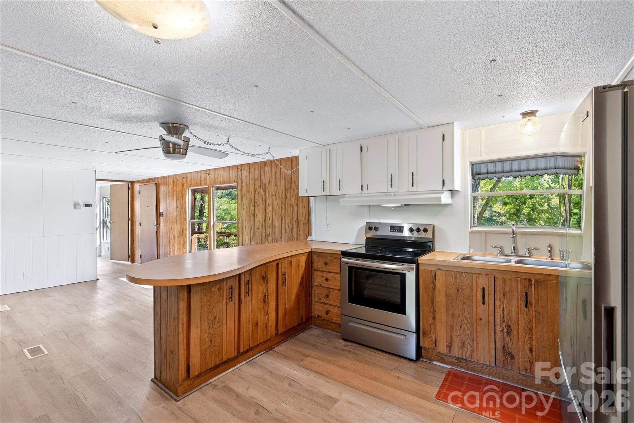 128 Pearson Circle Property Photo 8