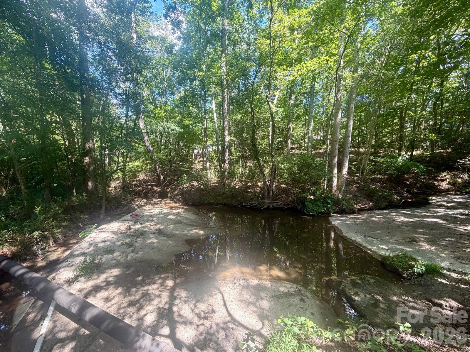 111 Cloverleaf Drive Property Photo 14