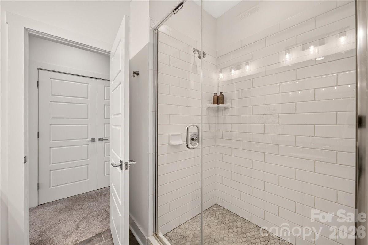 1146 E 36th Street Property Photo 31