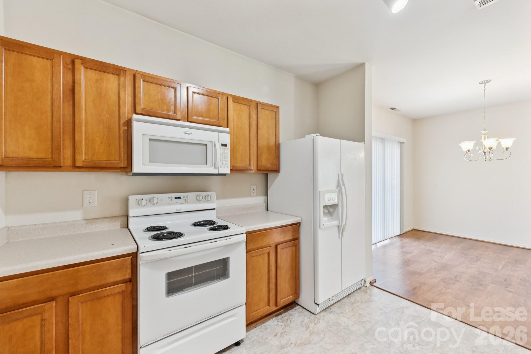 8605 Redding Glen Avenue Property Photo 11