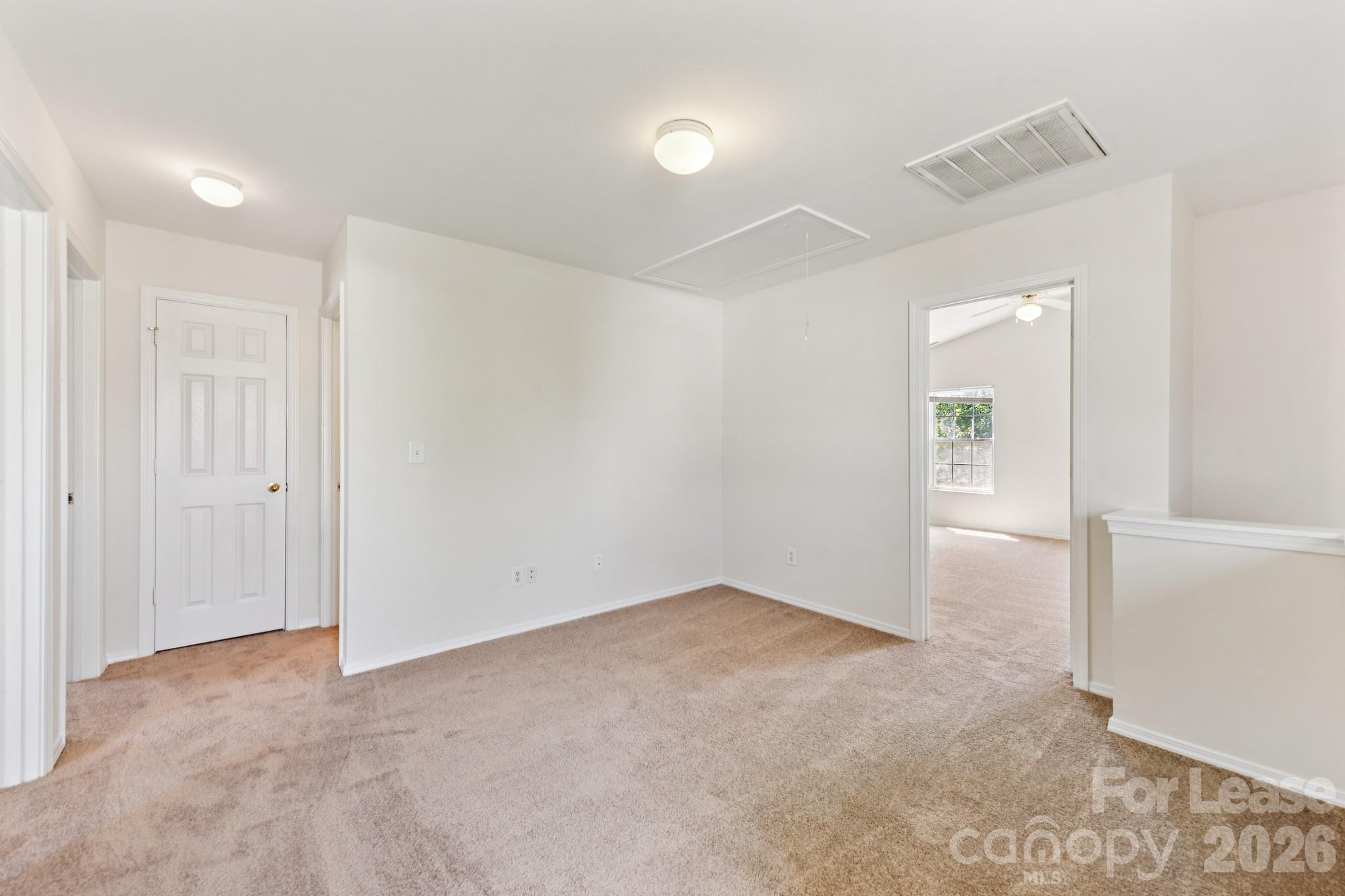8605 Redding Glen Avenue Property Photo 14