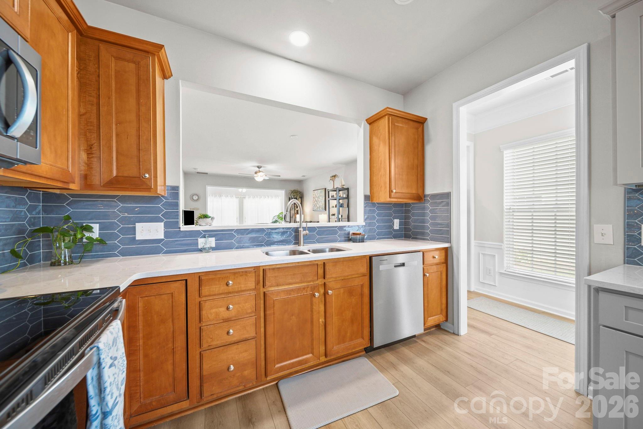 4055 Murray Street Property Photo 15