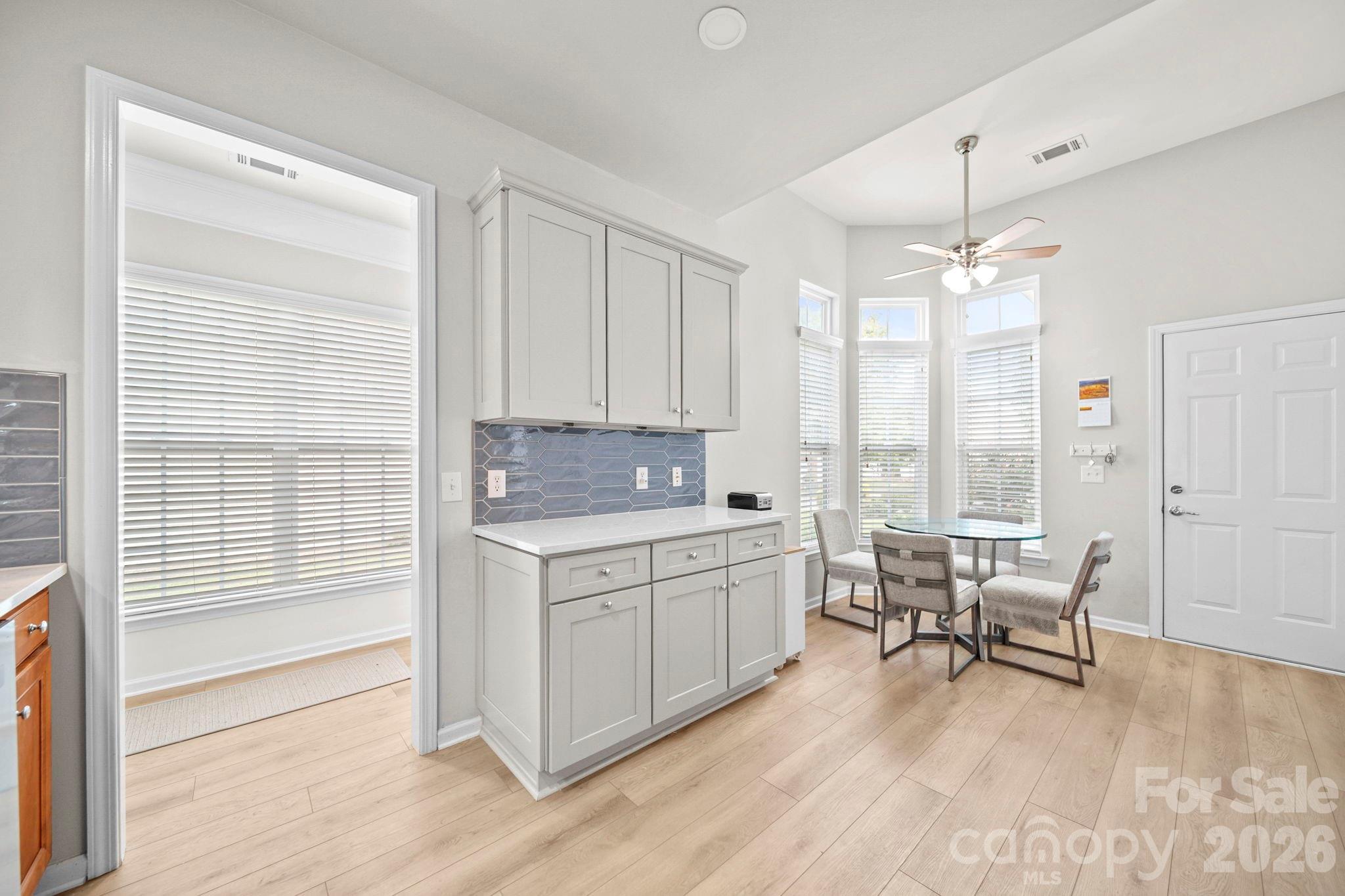 4055 Murray Street Property Photo 16