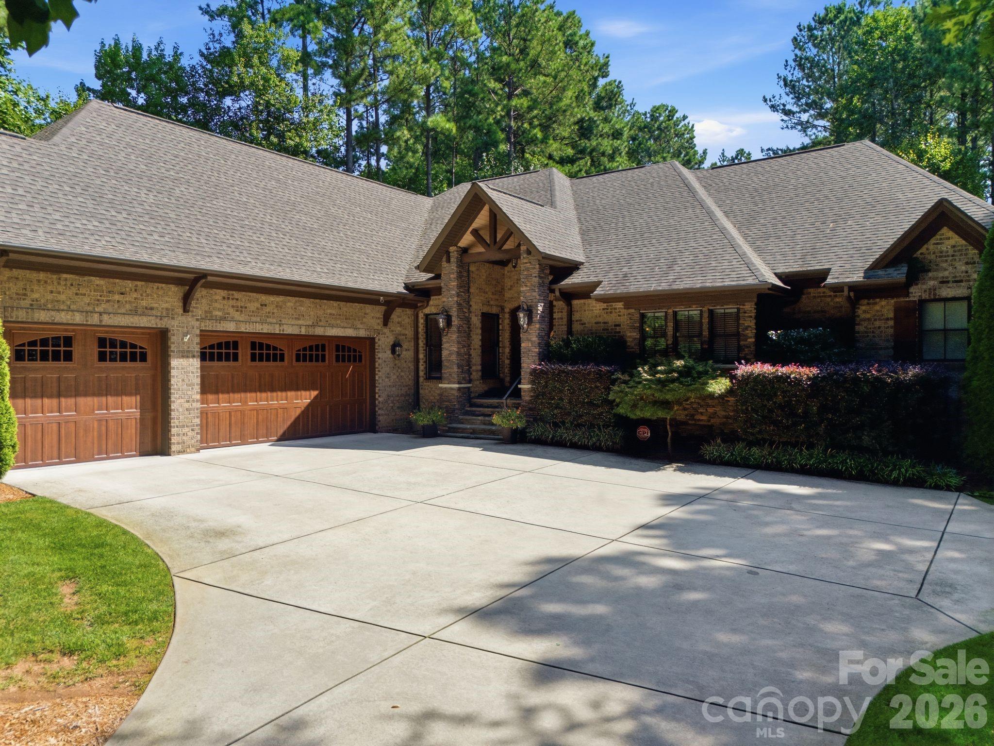 7197 Windy Ridge Drive Property Photo 2