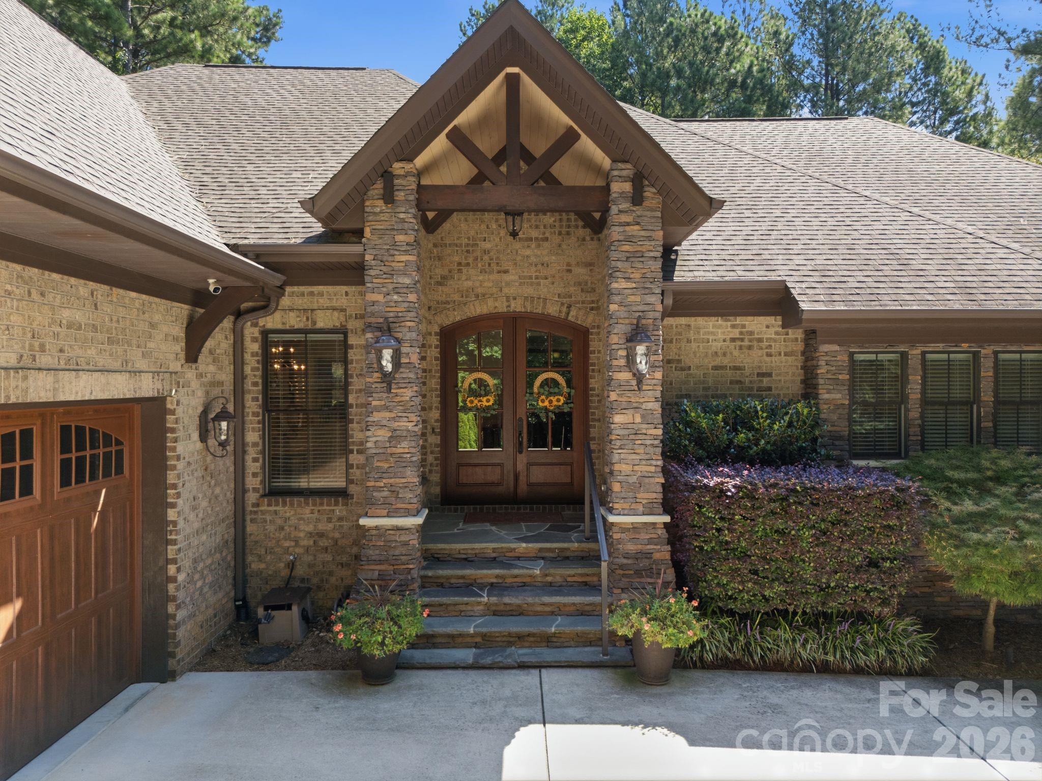 7197 Windy Ridge Drive Property Photo 6
