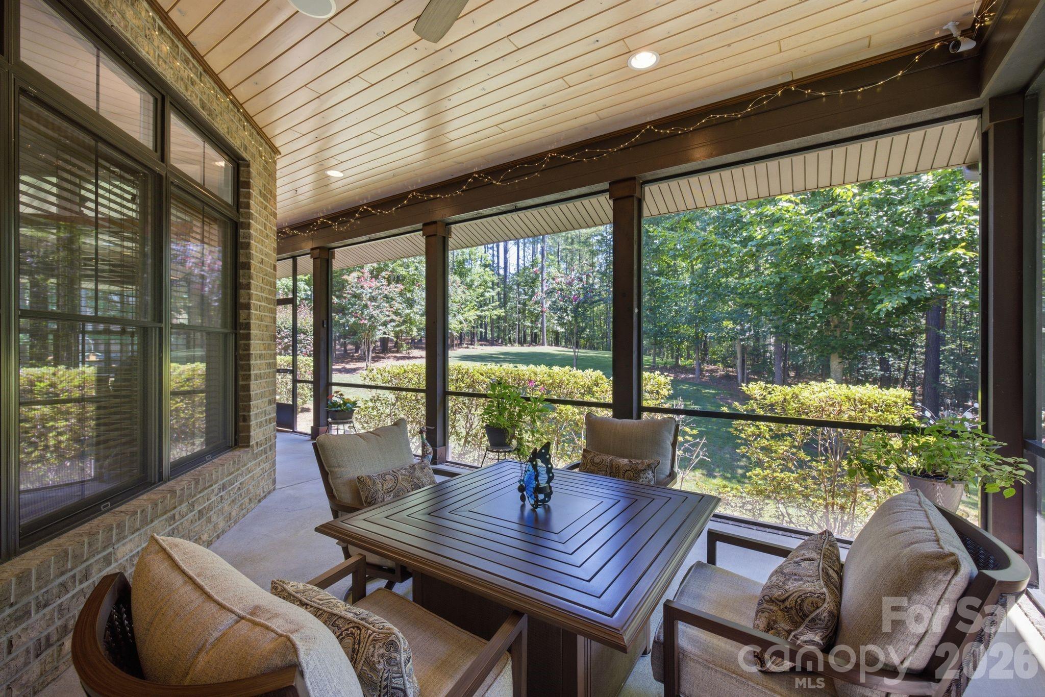 7197 Windy Ridge Drive Property Photo 9