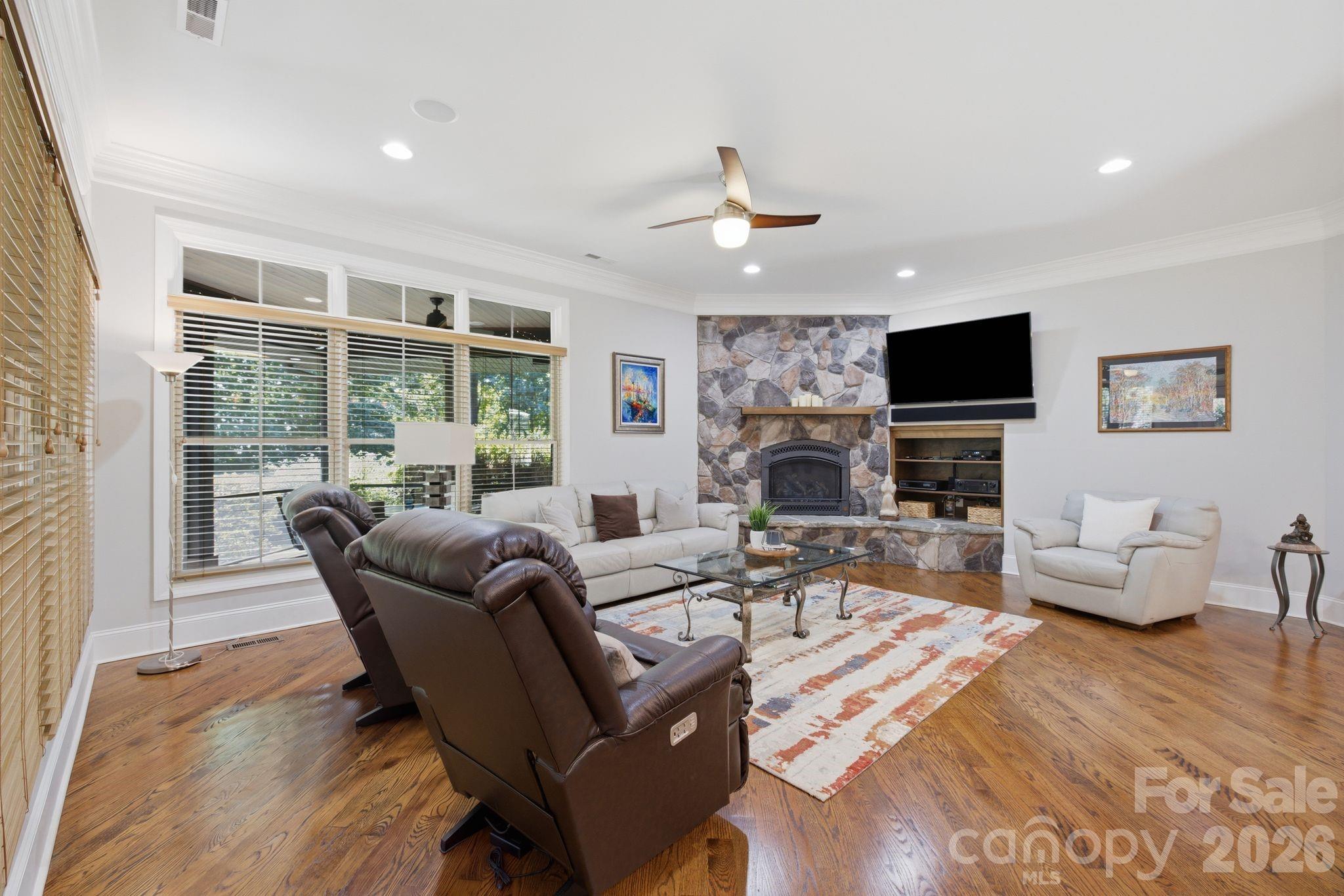 7197 Windy Ridge Drive Property Photo 15