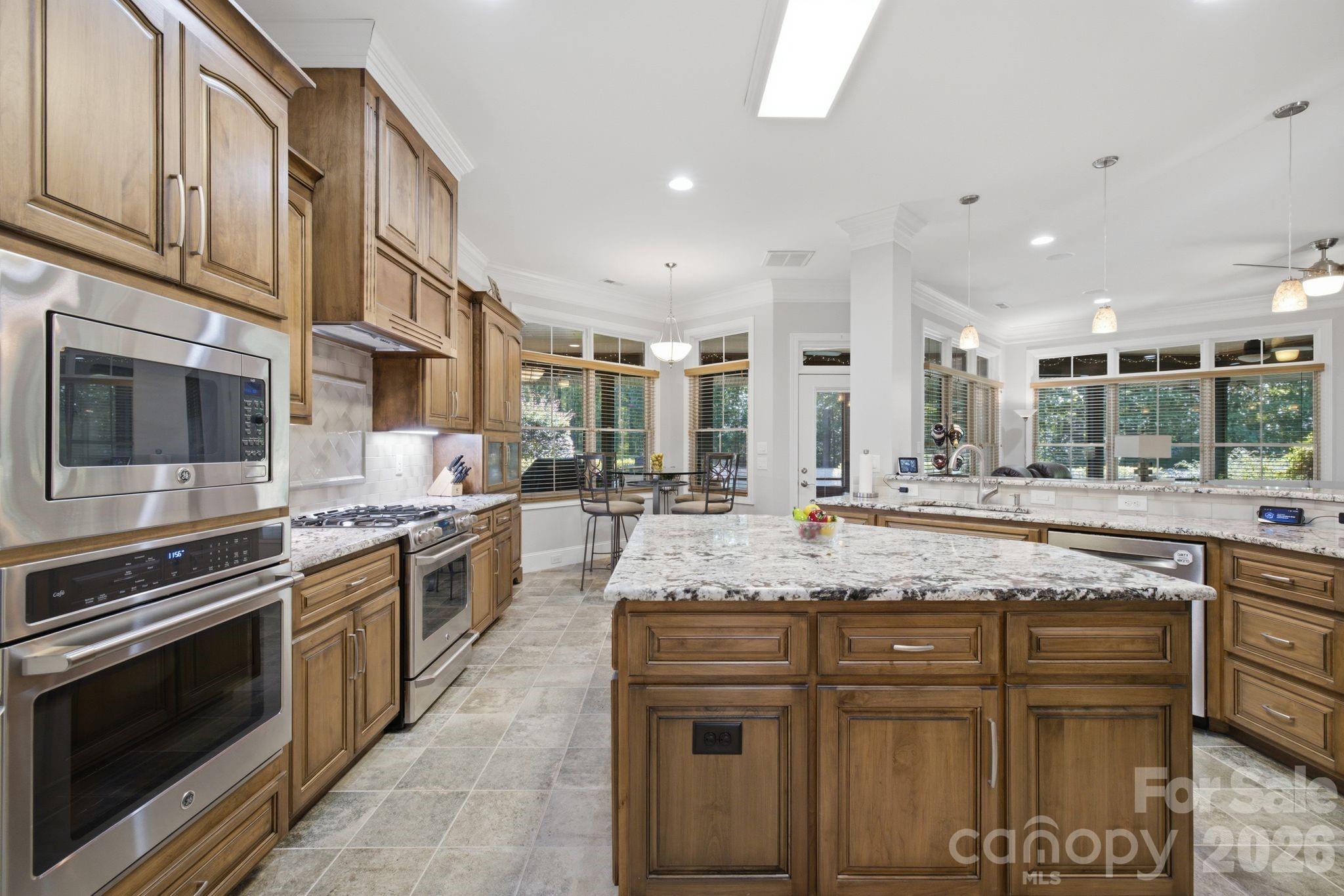 7197 Windy Ridge Drive Property Photo 19
