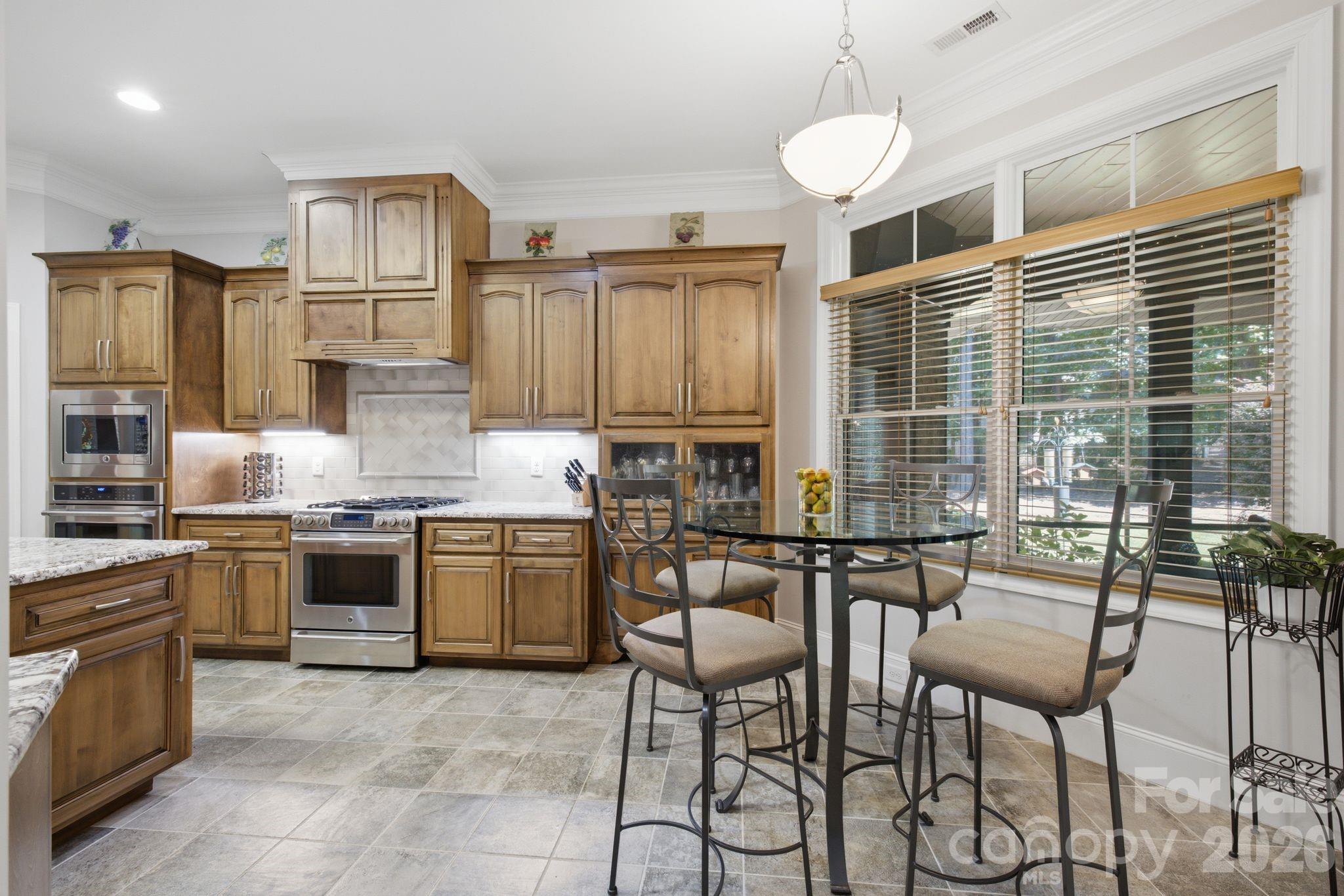 7197 Windy Ridge Drive Property Photo 20