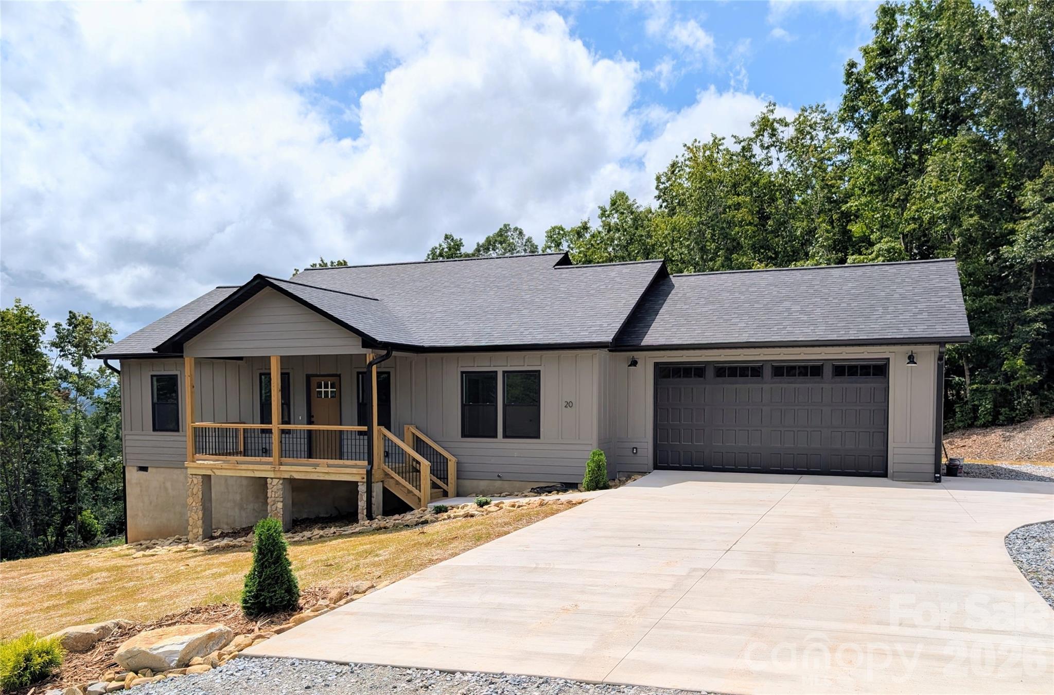 20 Big Sky Drive Property Photo 1