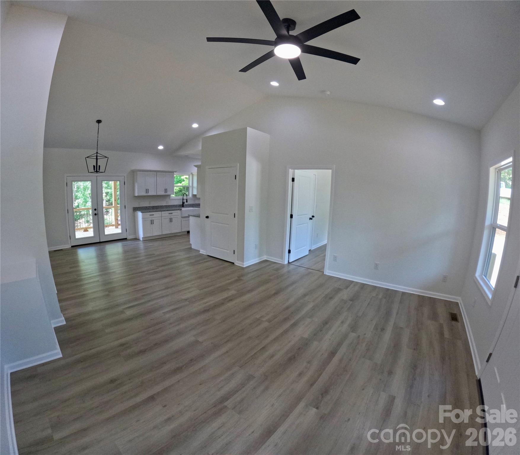 20 Big Sky Drive Property Photo 2