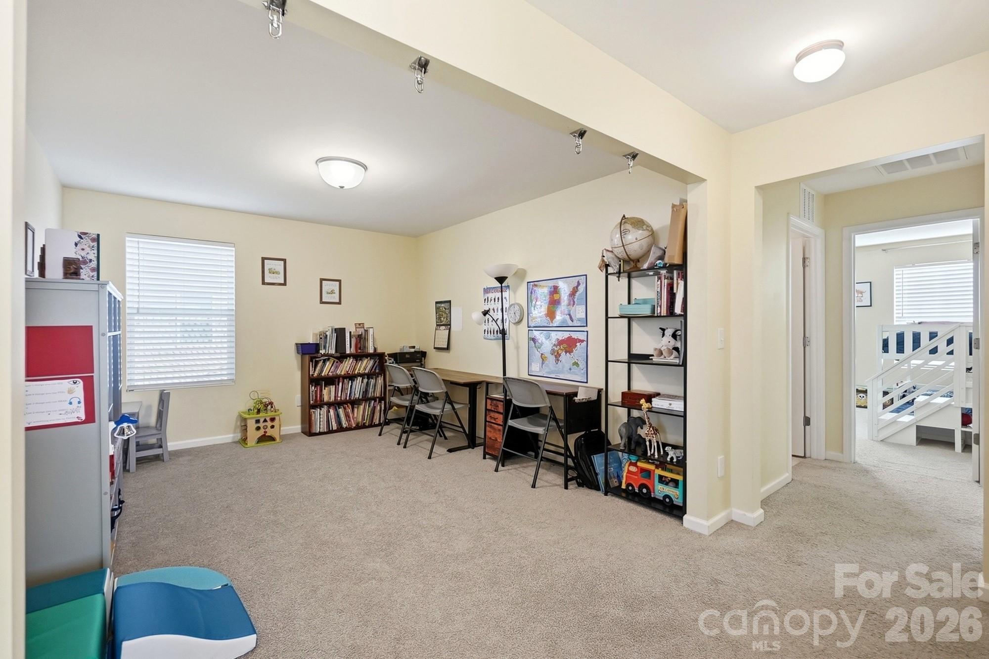 404 Babbling Brook Lane Property Photo 16