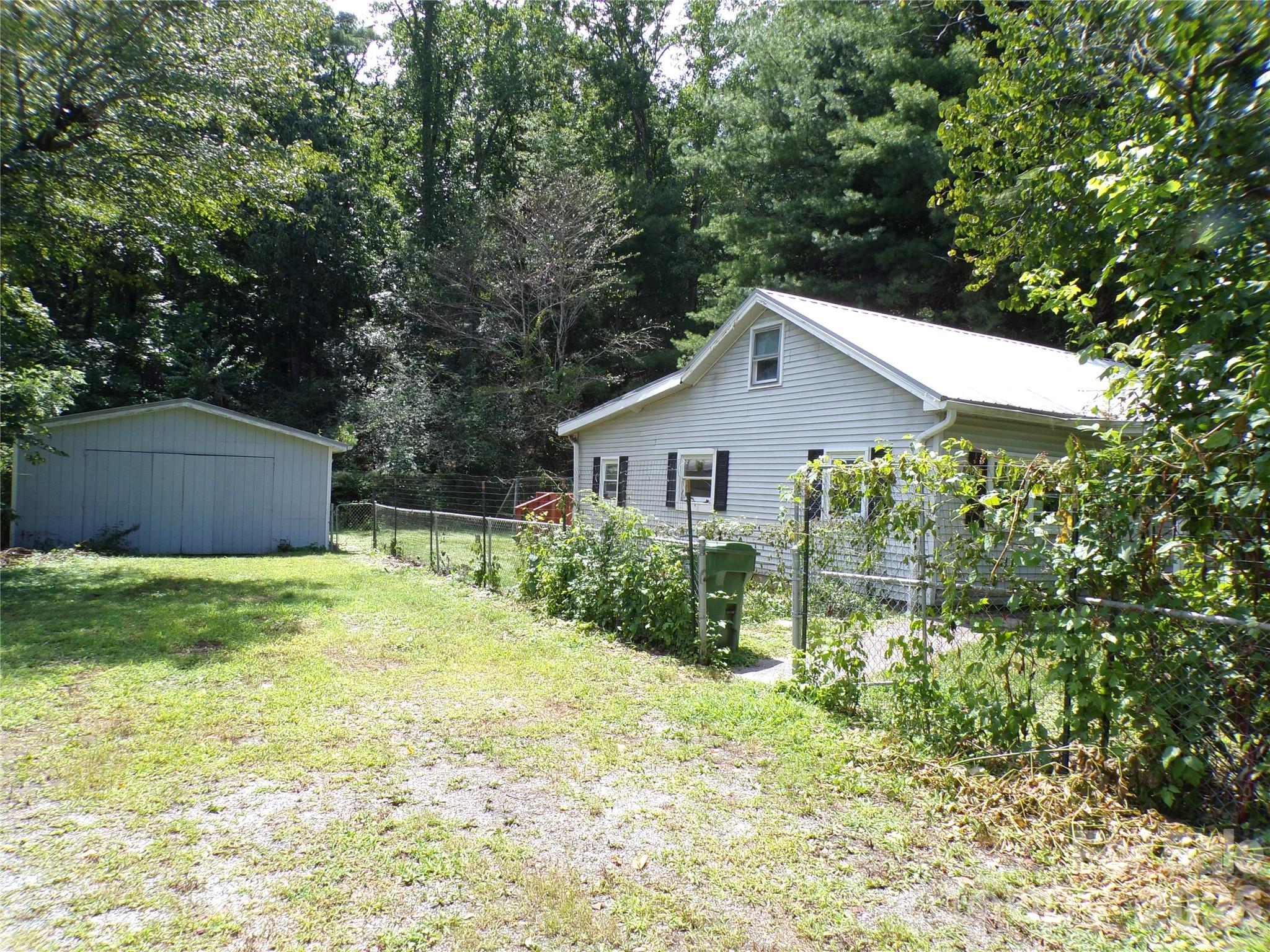 2131 Somerset Drive 441 Property Photo 2