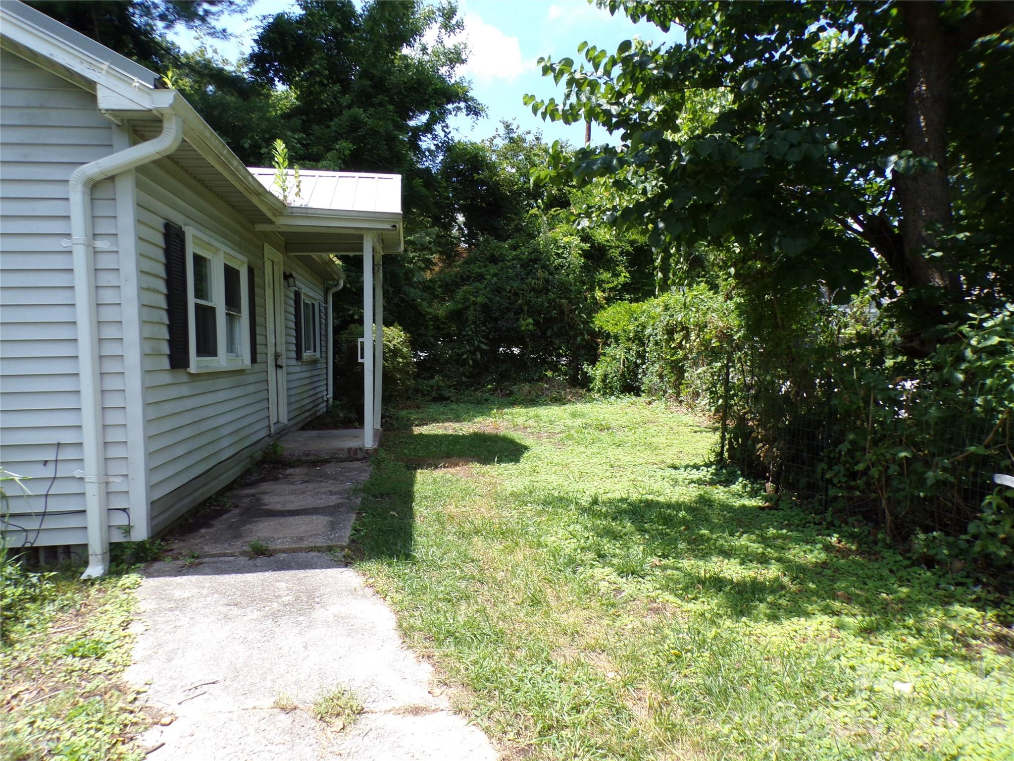 2131 Somerset Drive 441 Property Photo 3