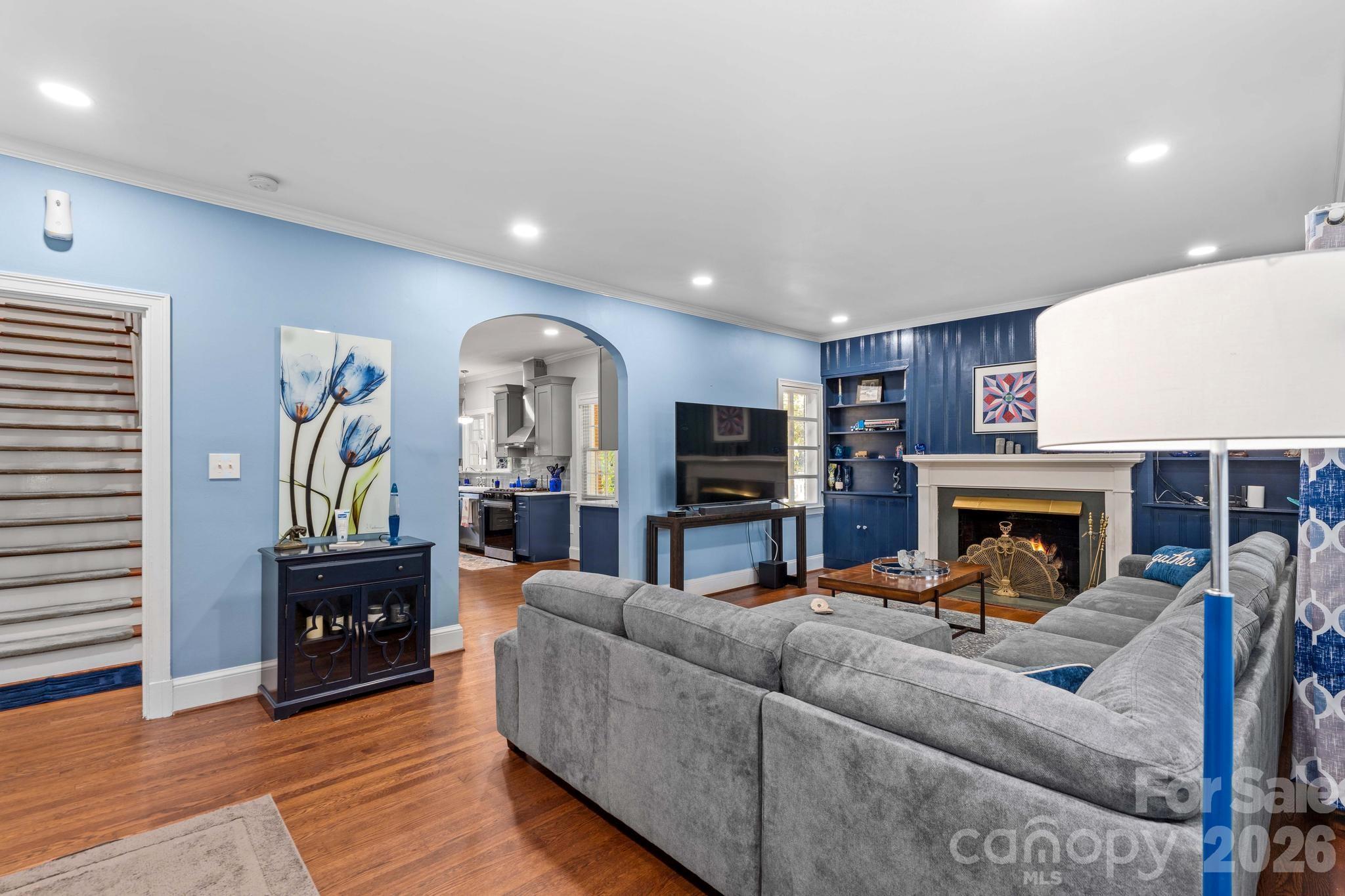 221 Woodrow Avenue Property Photo 6