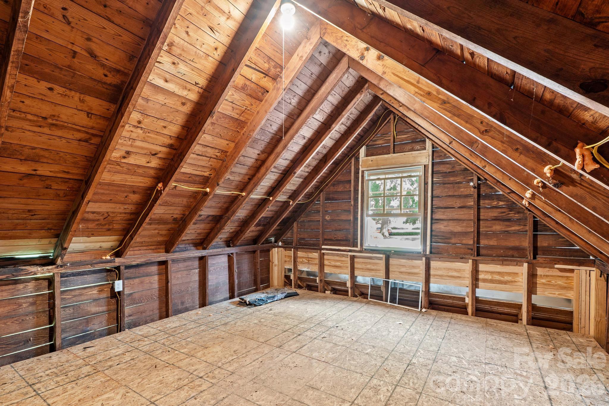 221 Woodrow Avenue Property Photo 43
