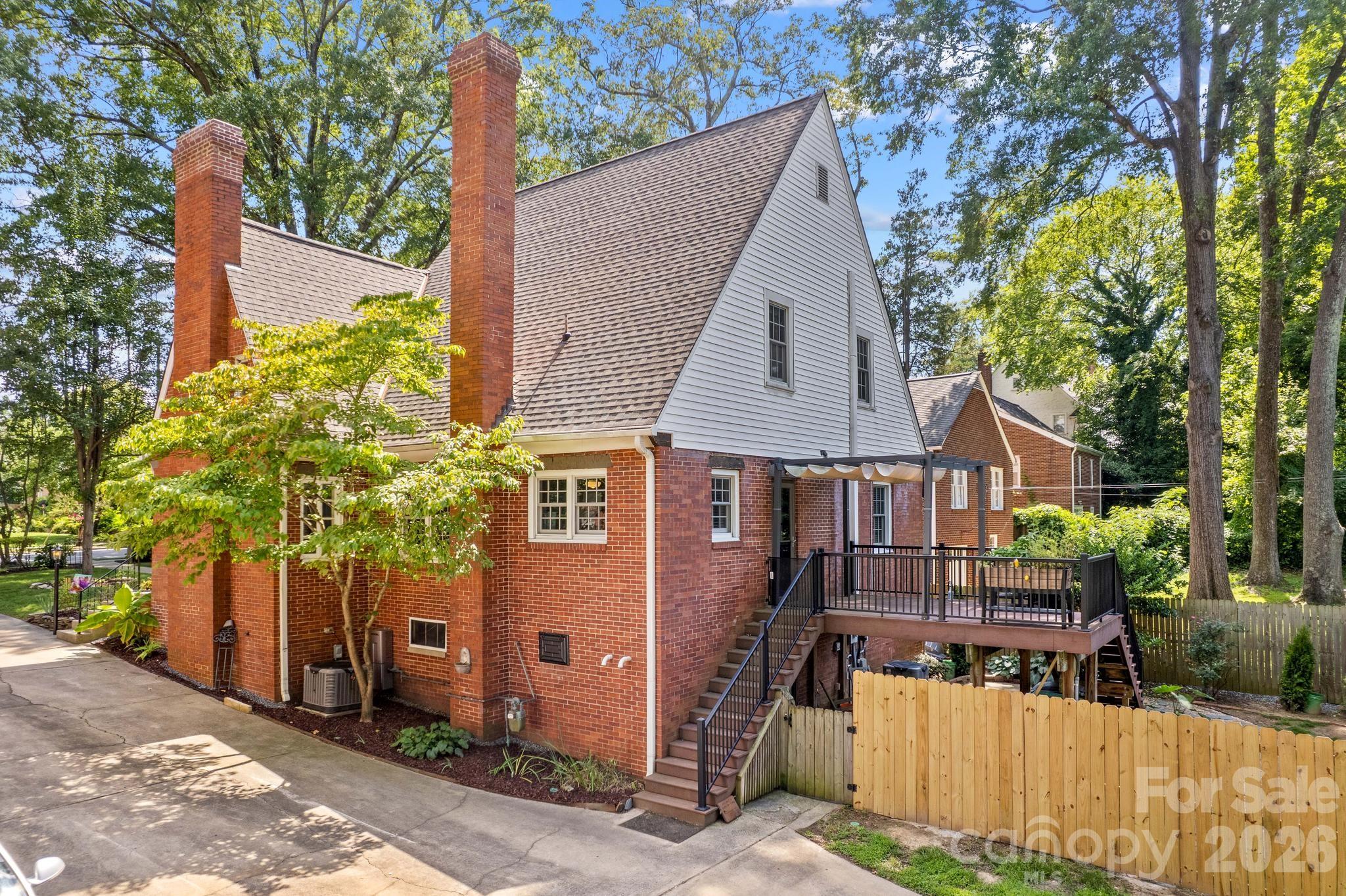 221 Woodrow Avenue Property Photo 45