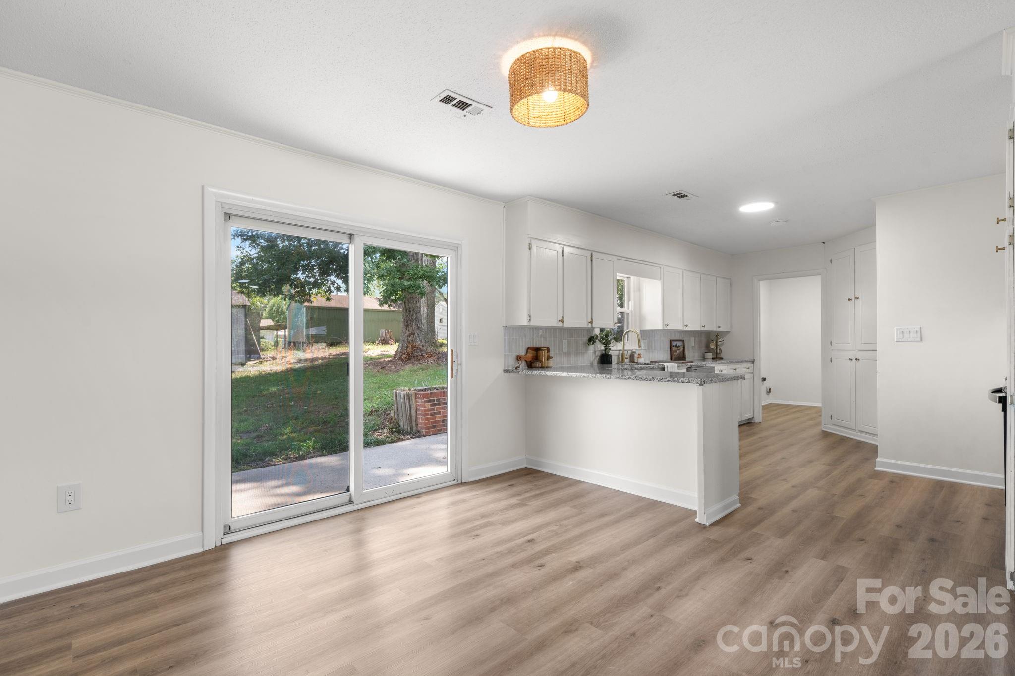 178 Trailwood Drive Property Photo 14