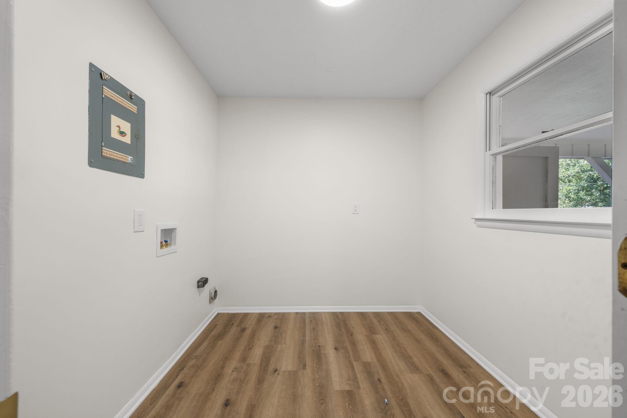 178 Trailwood Drive Property Photo 30