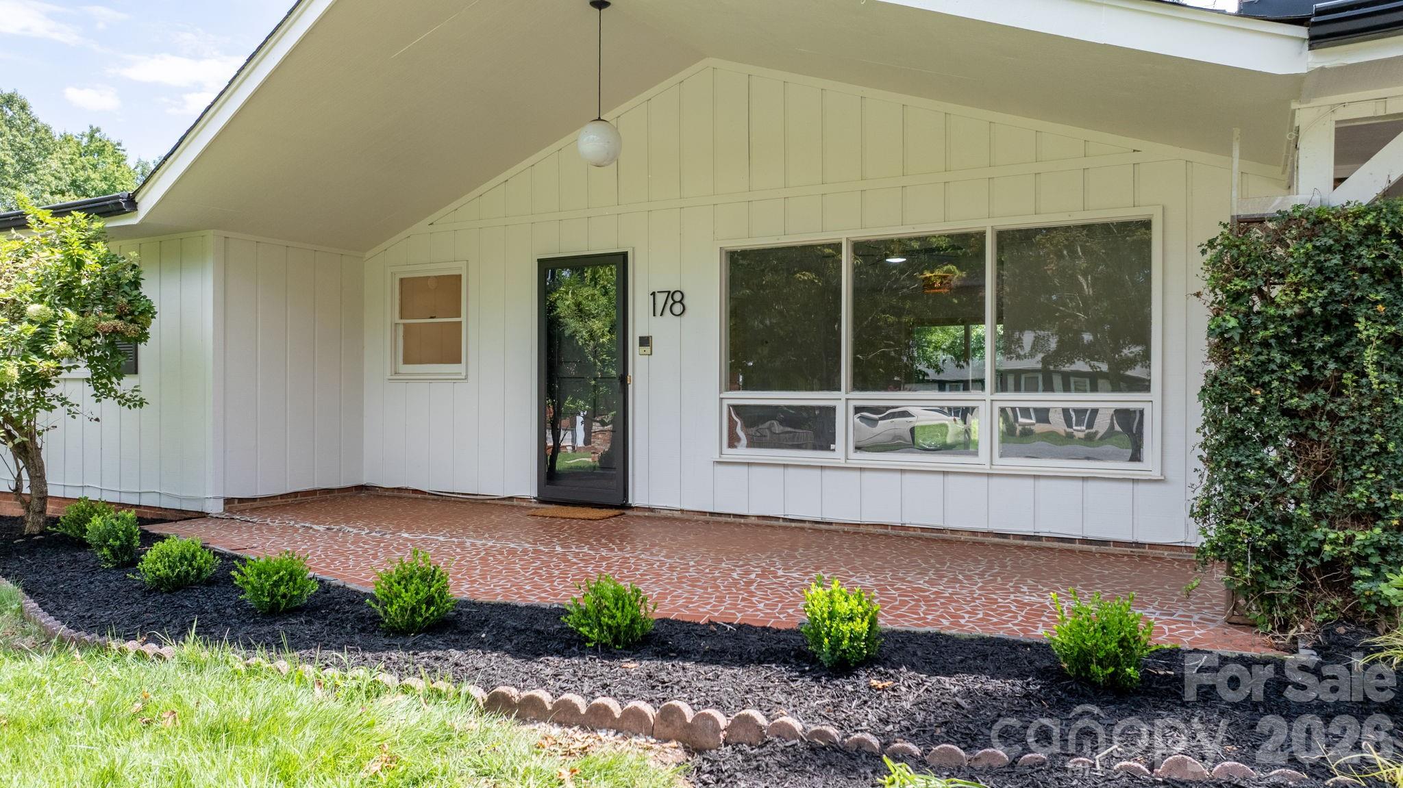 178 Trailwood Drive Property Photo 41