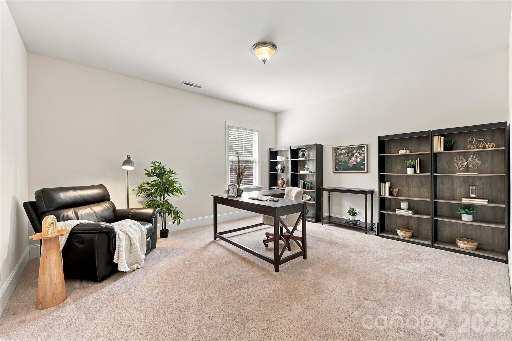 530 Vine Street Property Photo 5