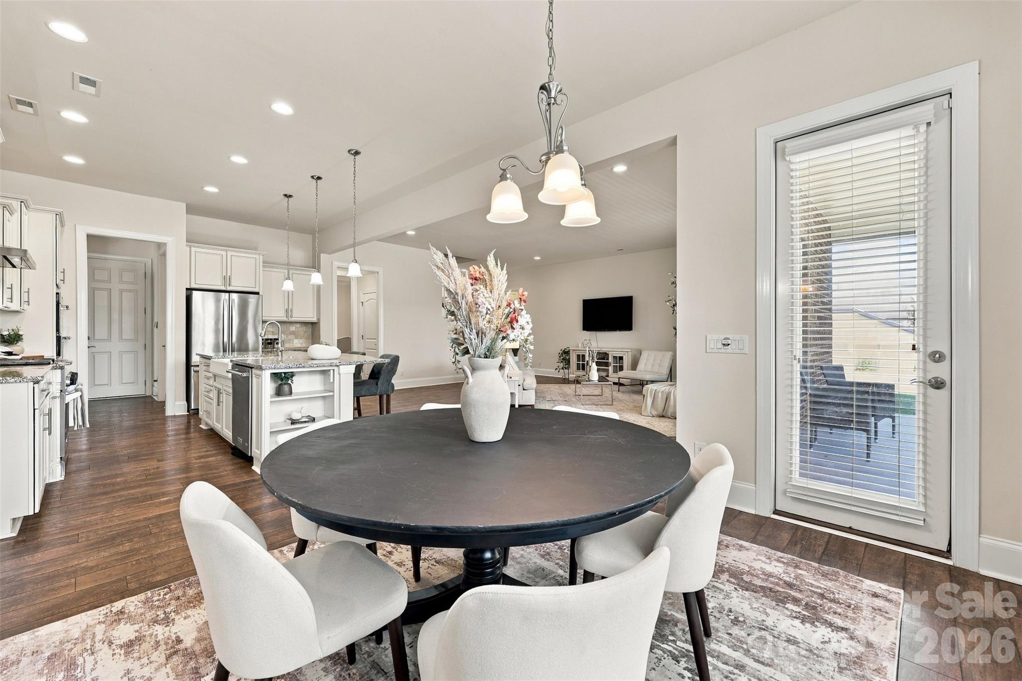 530 Vine Street Property Photo 15