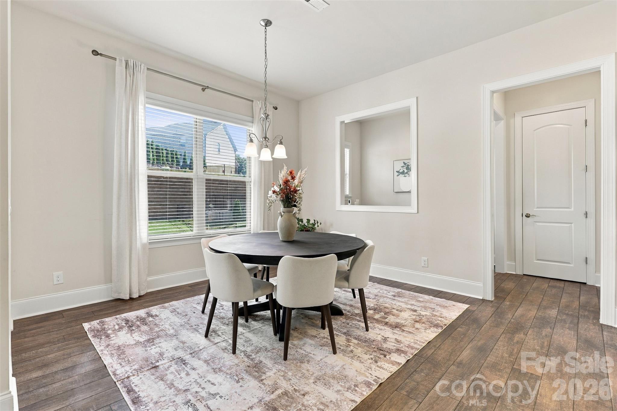 530 Vine Street Property Photo 16