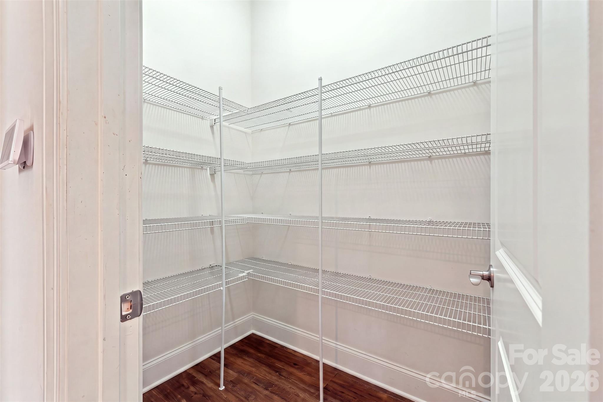 530 Vine Street Property Photo 17