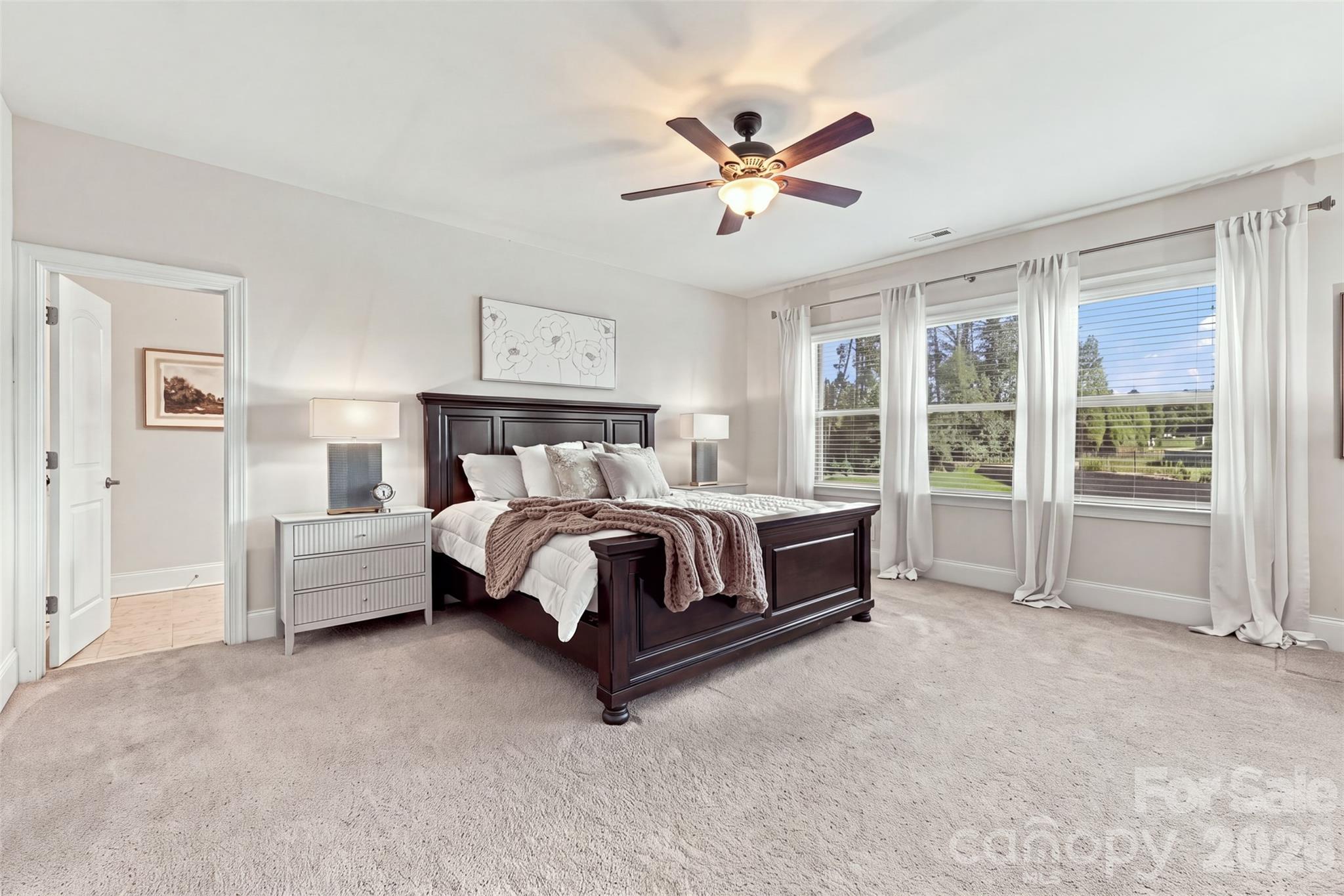 530 Vine Street Property Photo 24