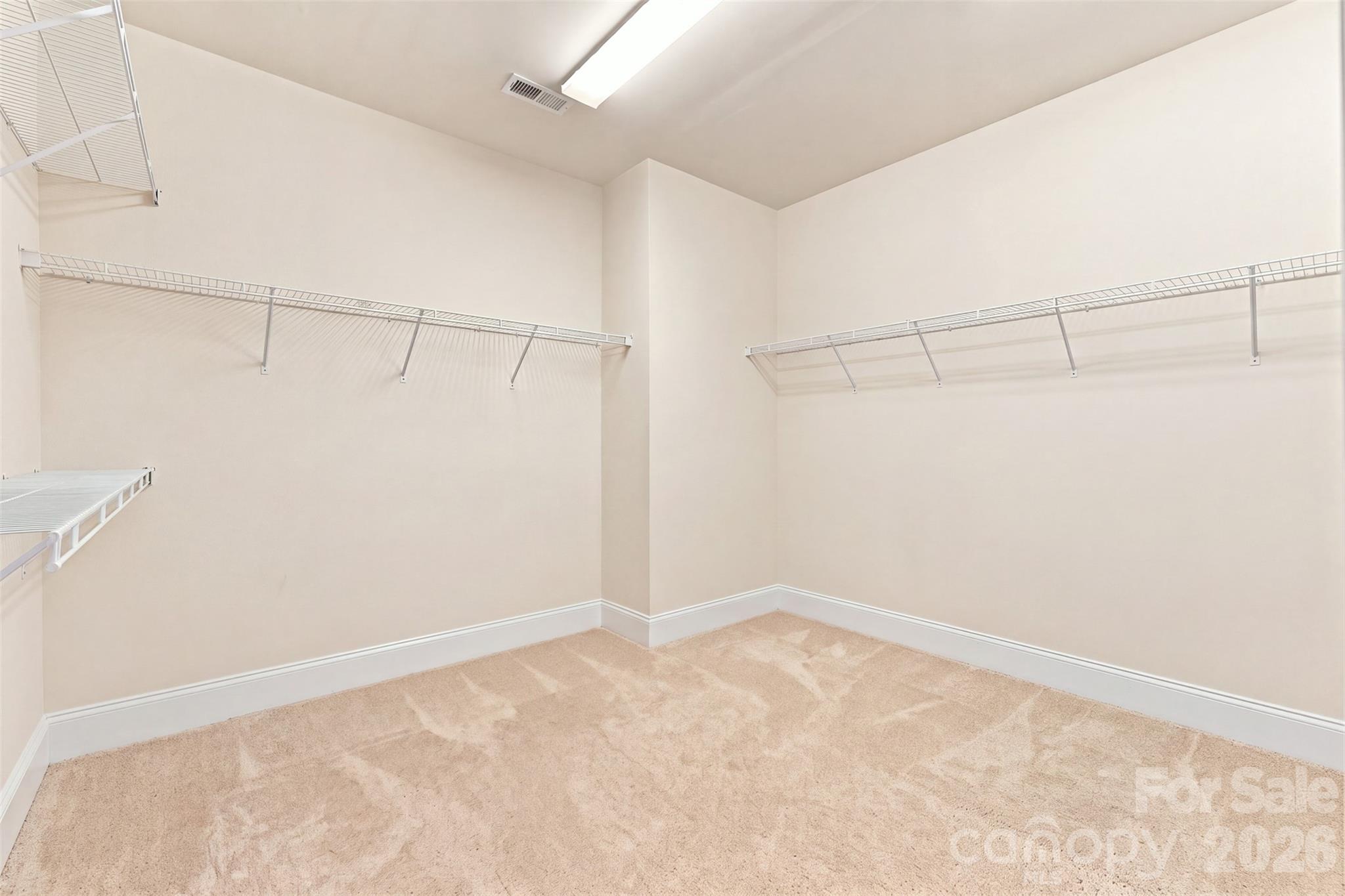 530 Vine Street Property Photo 28