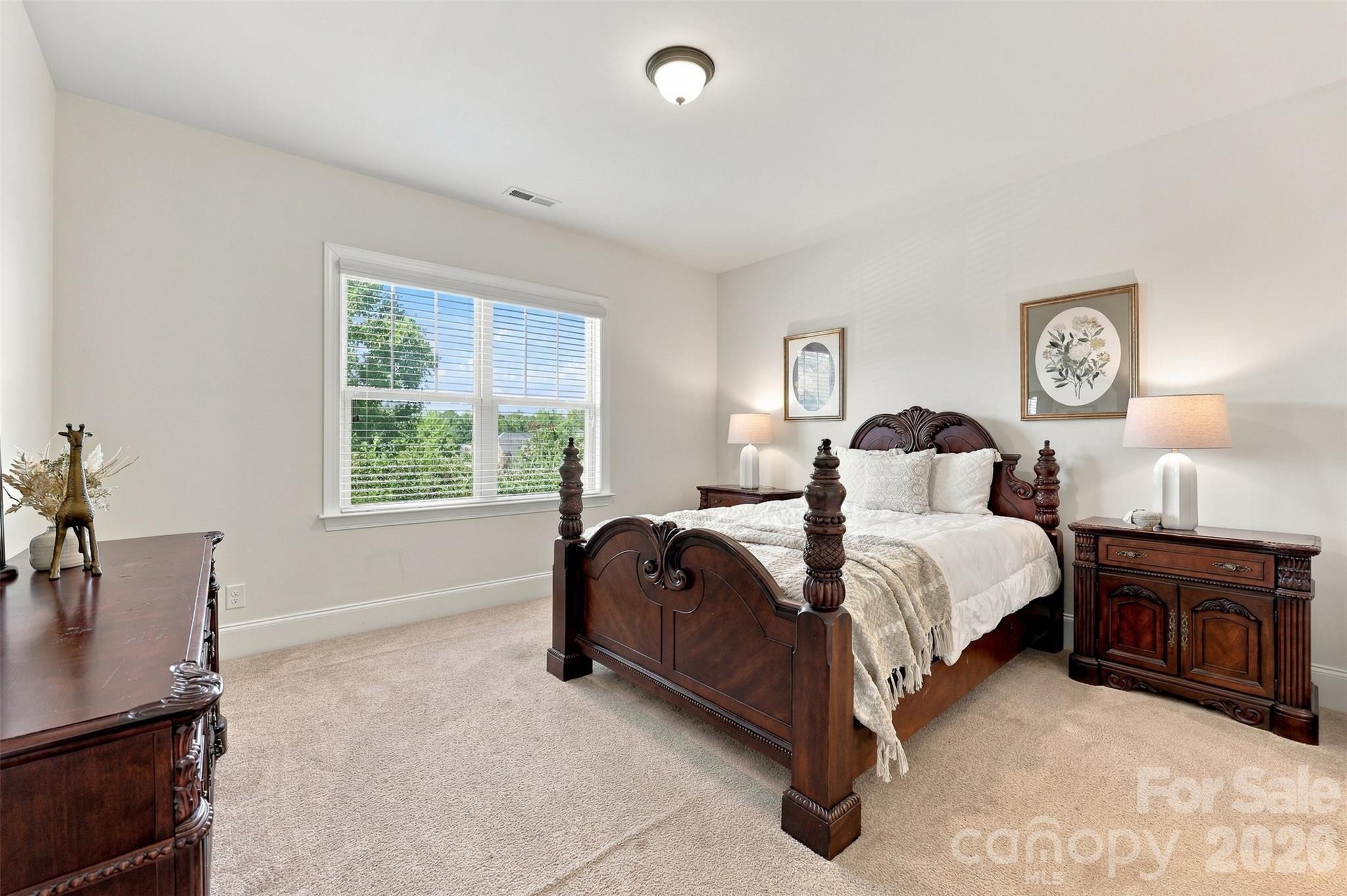 530 Vine Street Property Photo 31