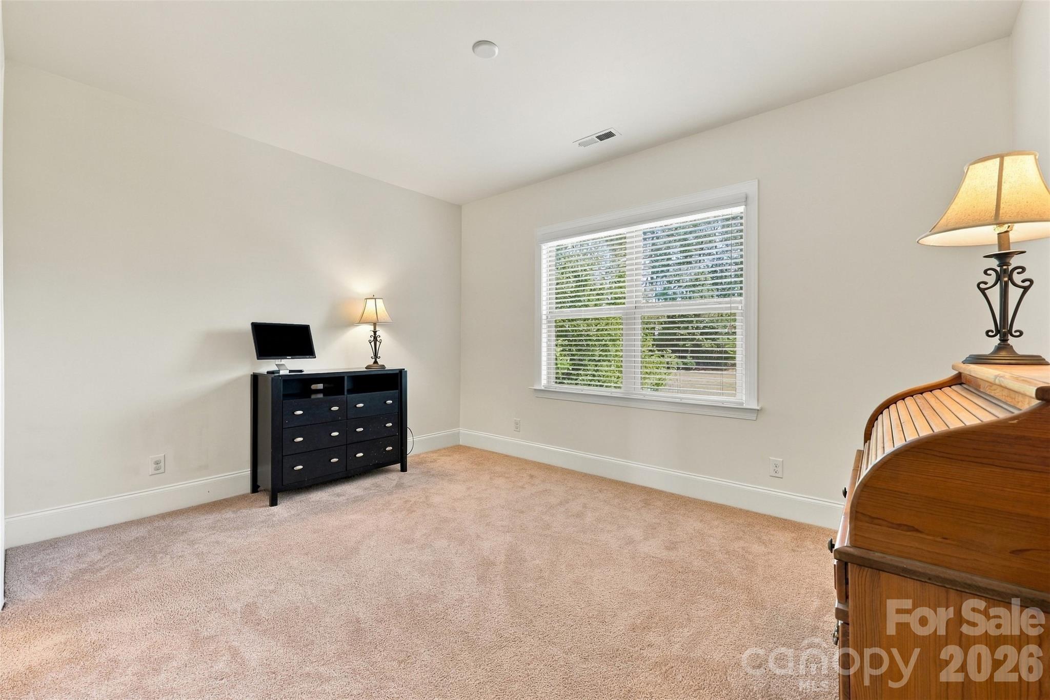 530 Vine Street Property Photo 33