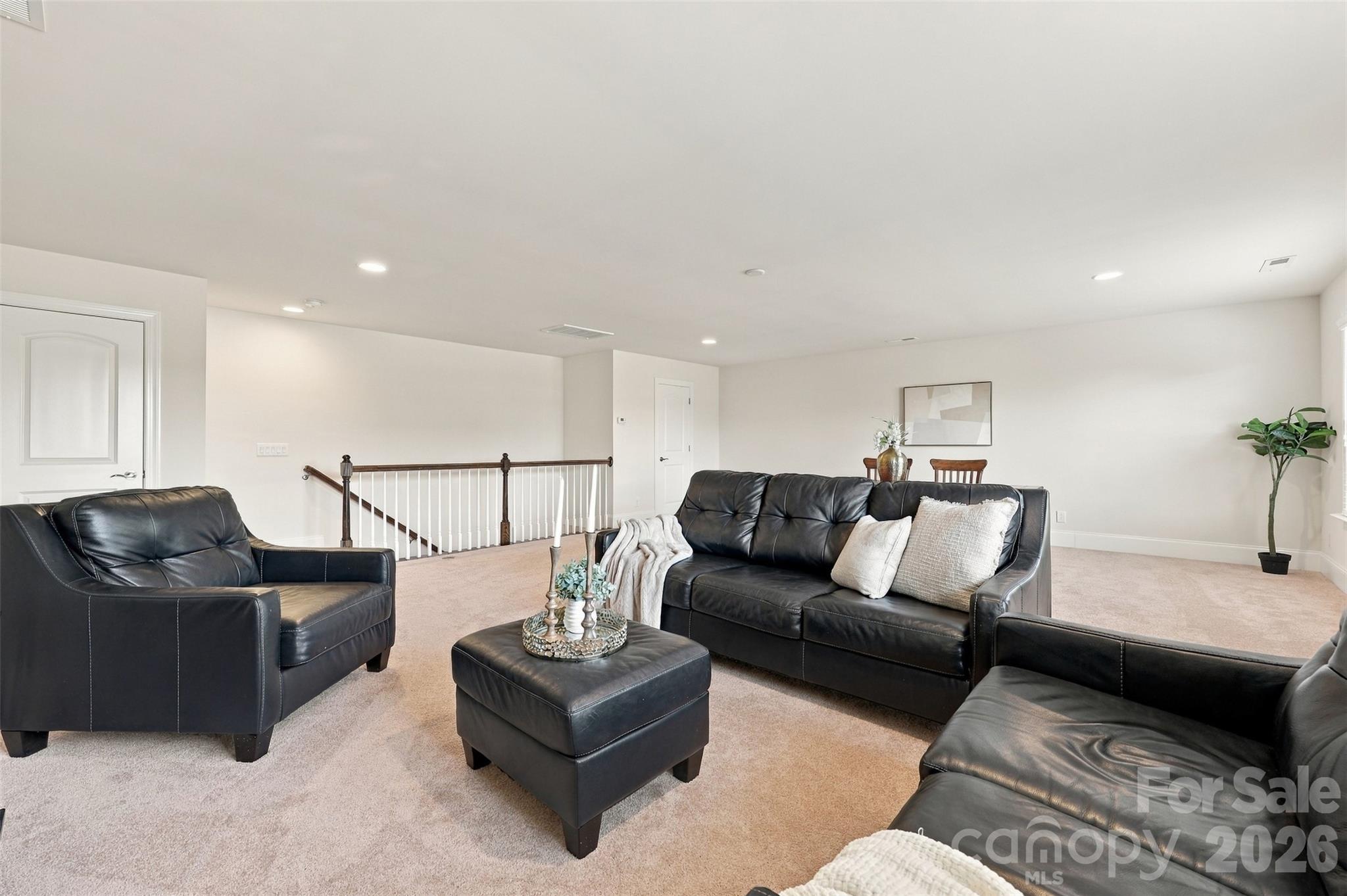 530 Vine Street Property Photo 36