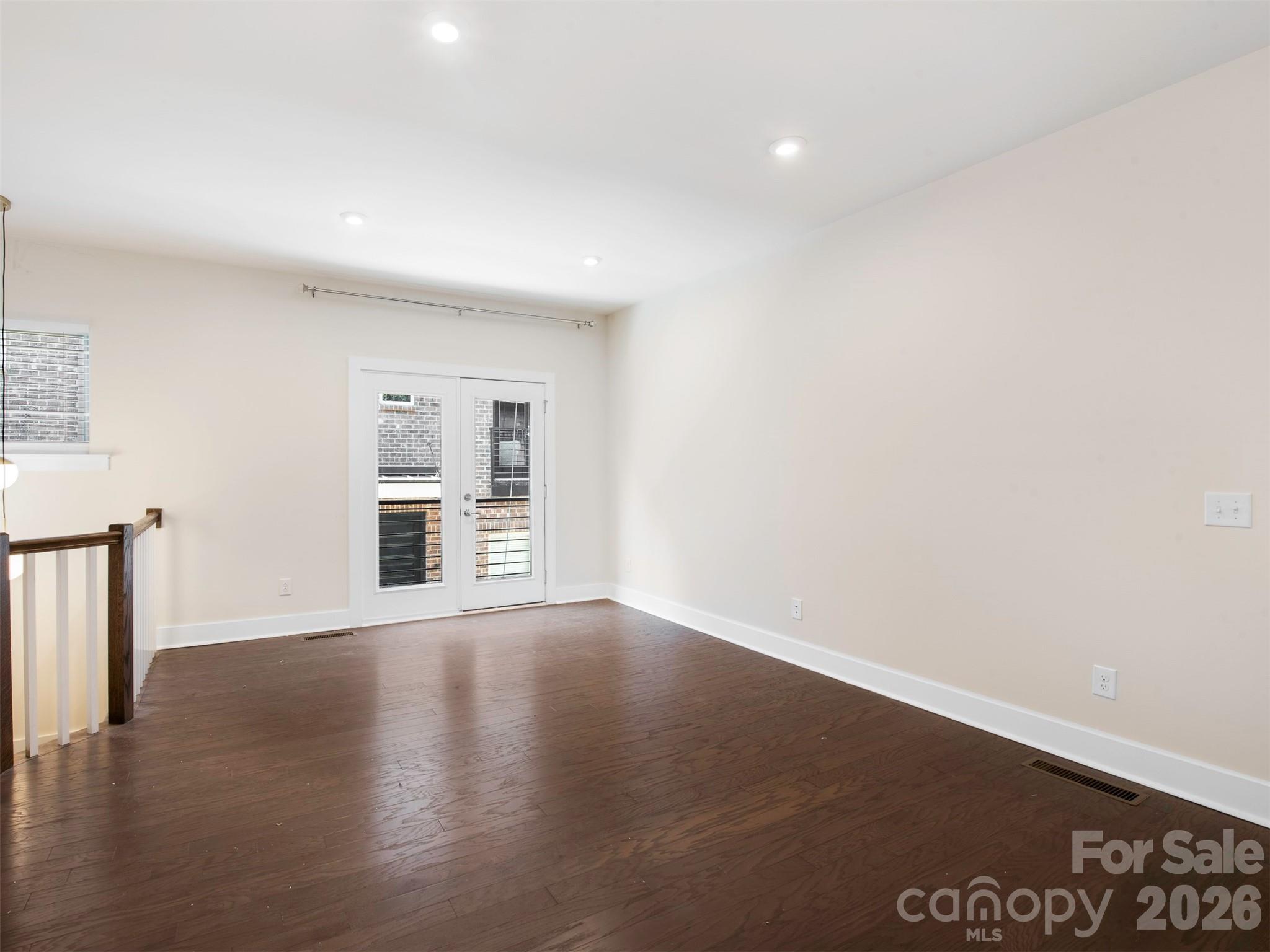 16023 Roscoe Lane L52 Property Photo 5