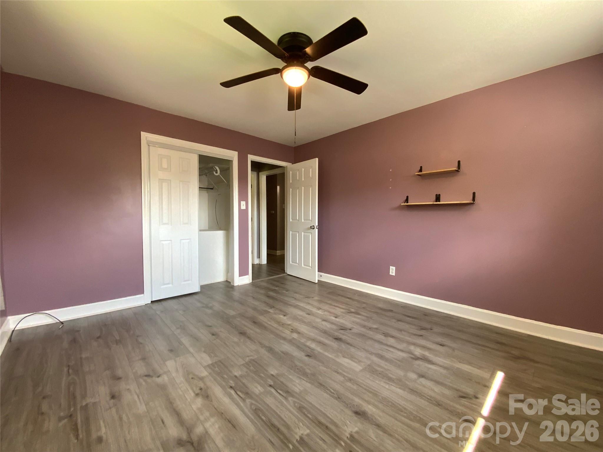 325 Glenwood Drive Property Photo 10