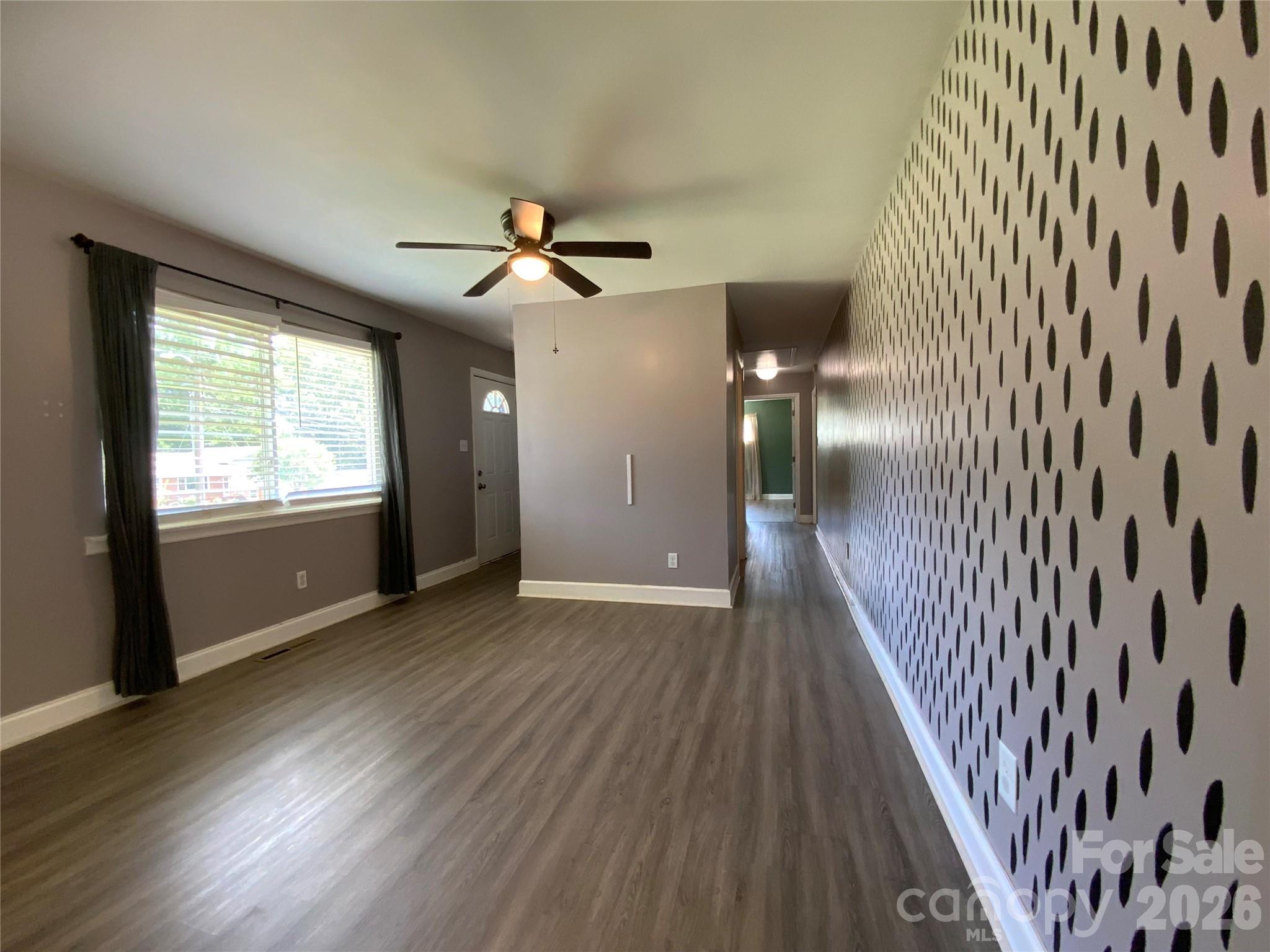 325 Glenwood Drive Property Photo 17