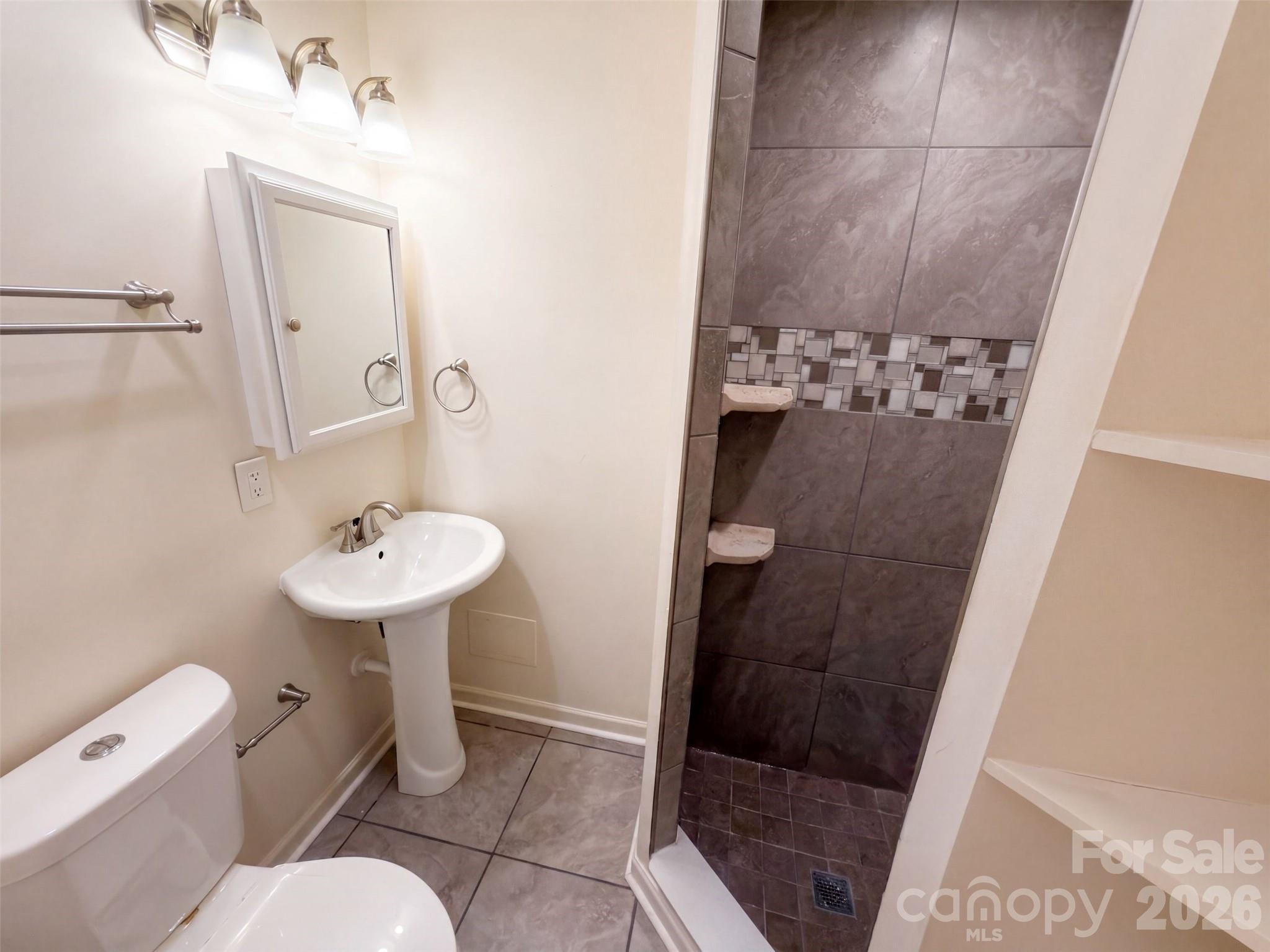 1627 Catoe Road Property Photo 10