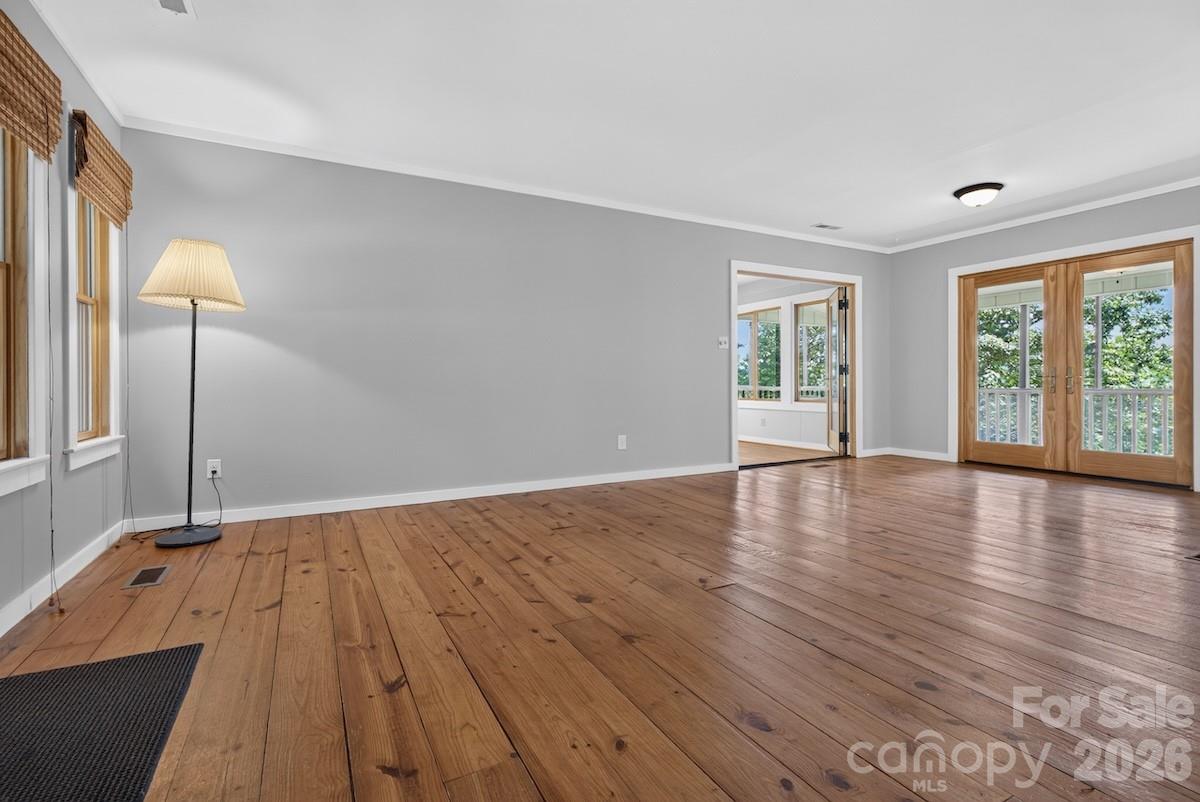 187 Caledonia Road Property Photo 10